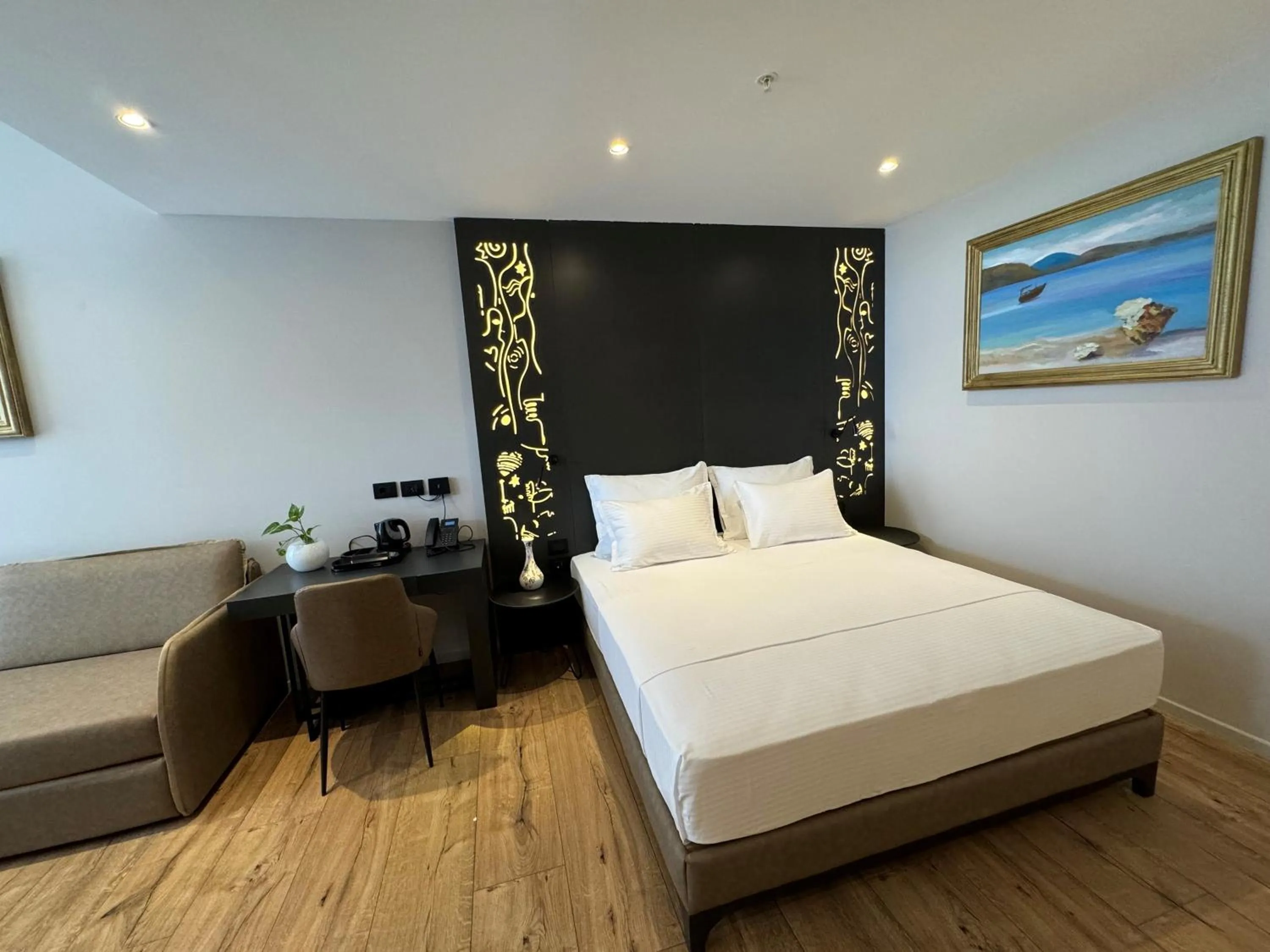Bed in Arka Art Hotel