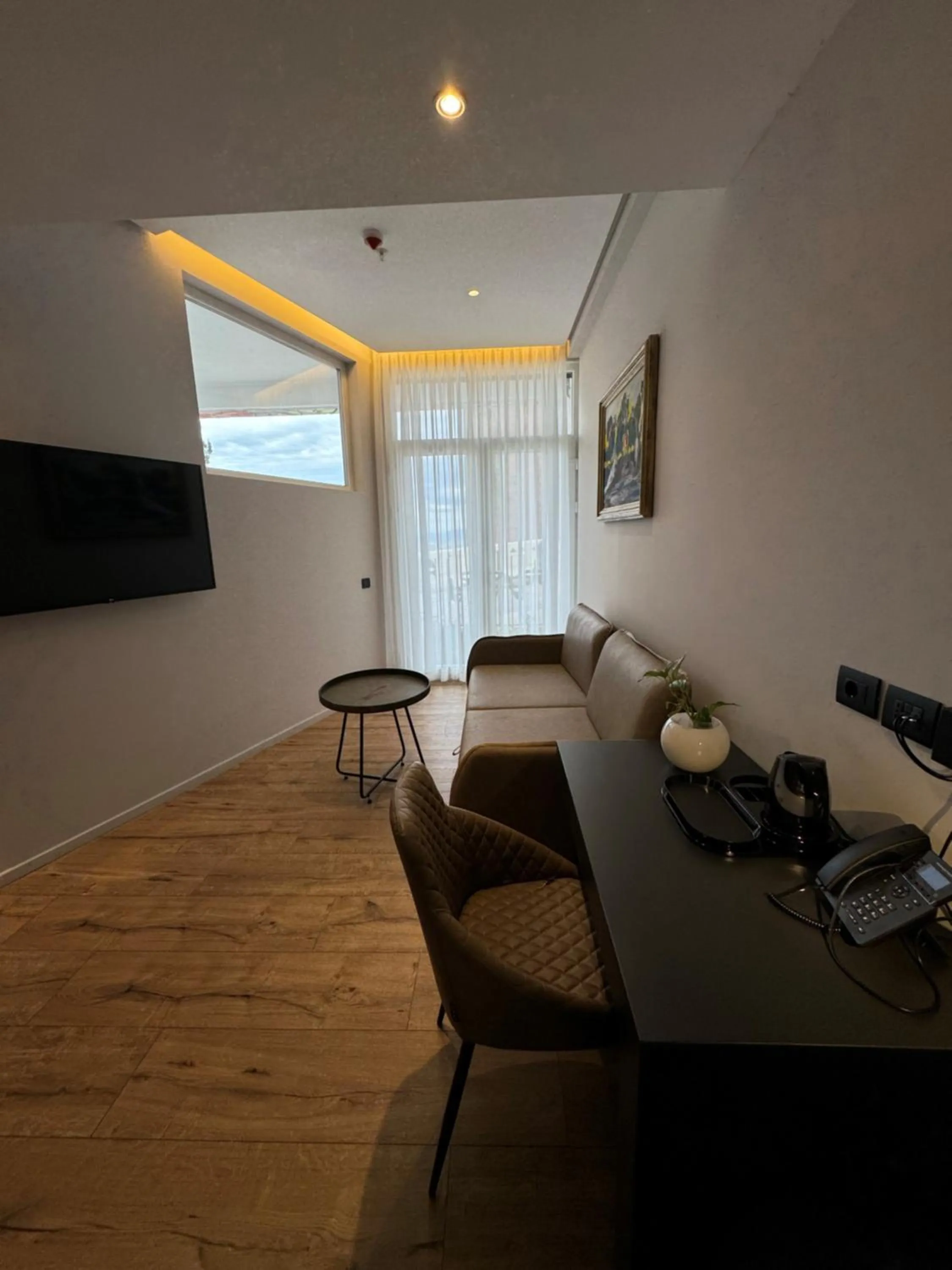 TV and multimedia in Arka Art Hotel