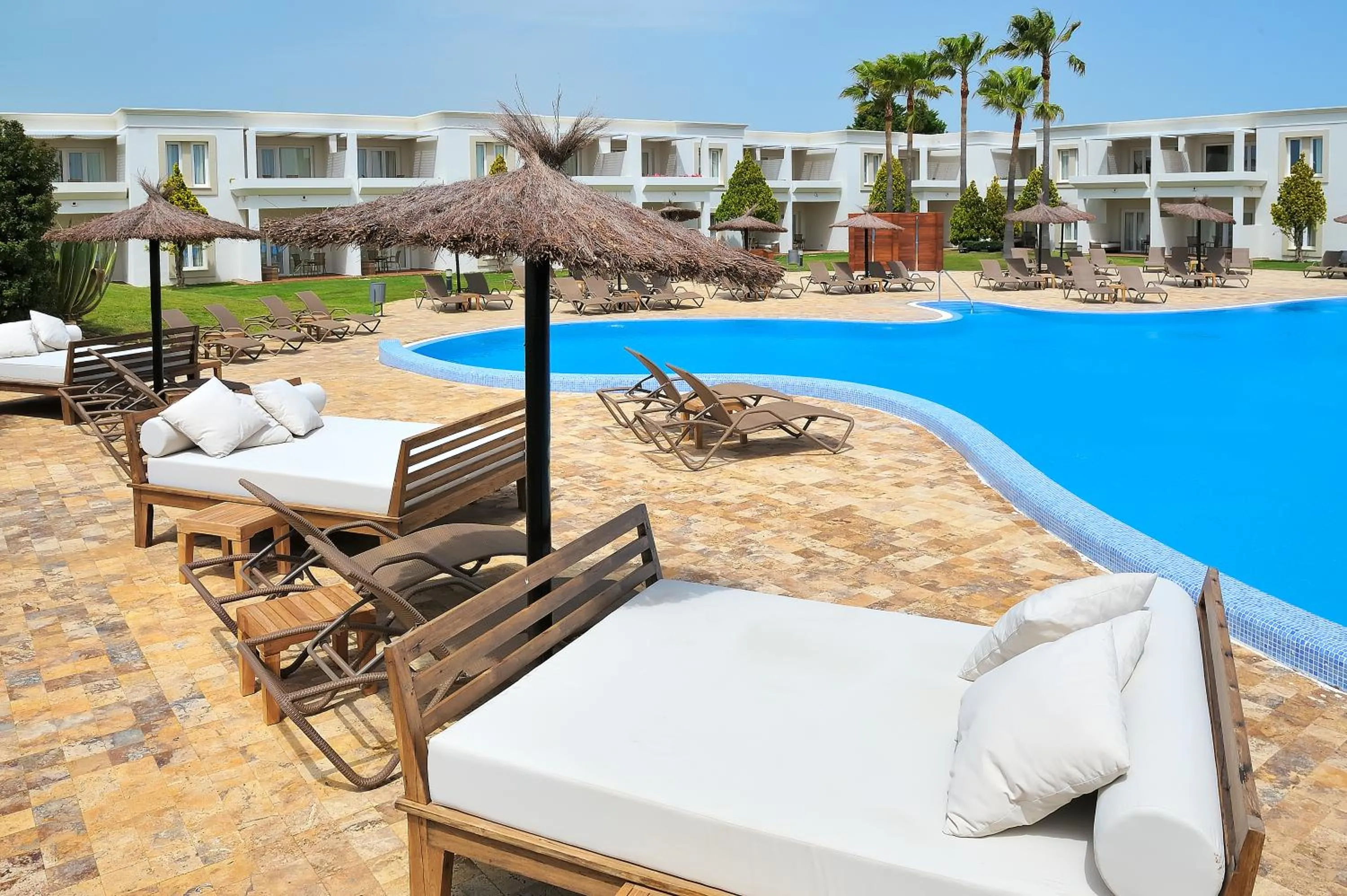 Facade/entrance in Vincci Resort Costa Golf