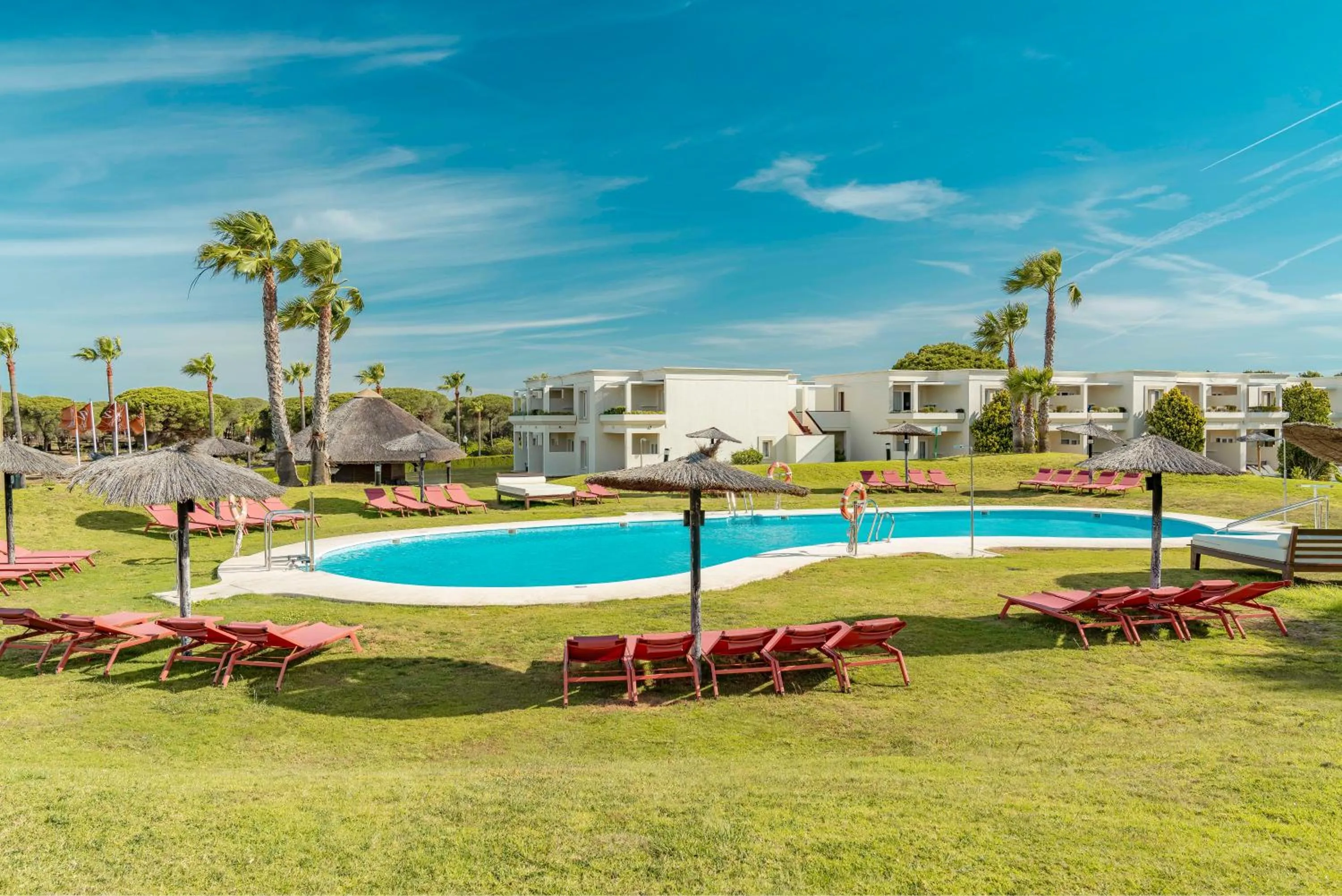 Swimming pool in Vincci Resort Costa Golf