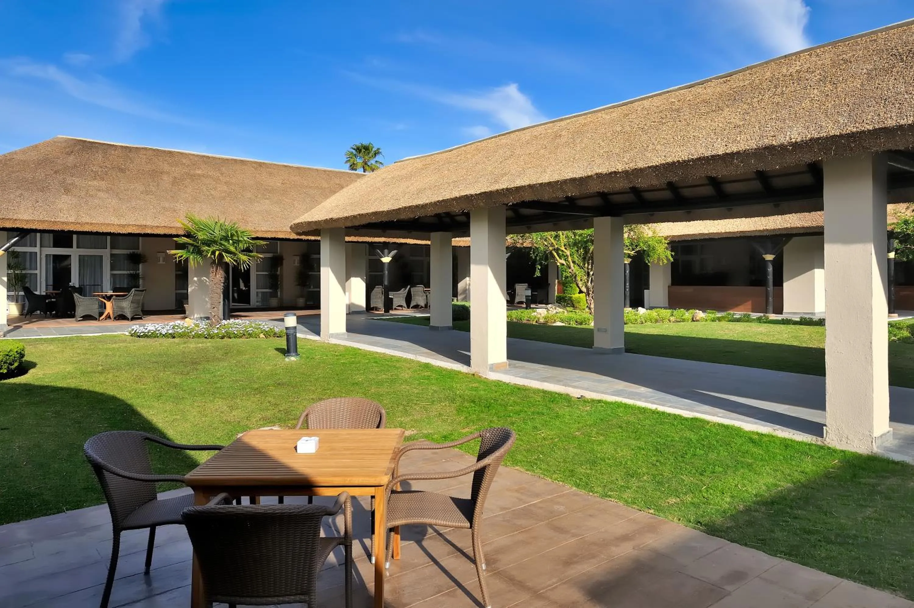 Facade/entrance in Vincci Resort Costa Golf