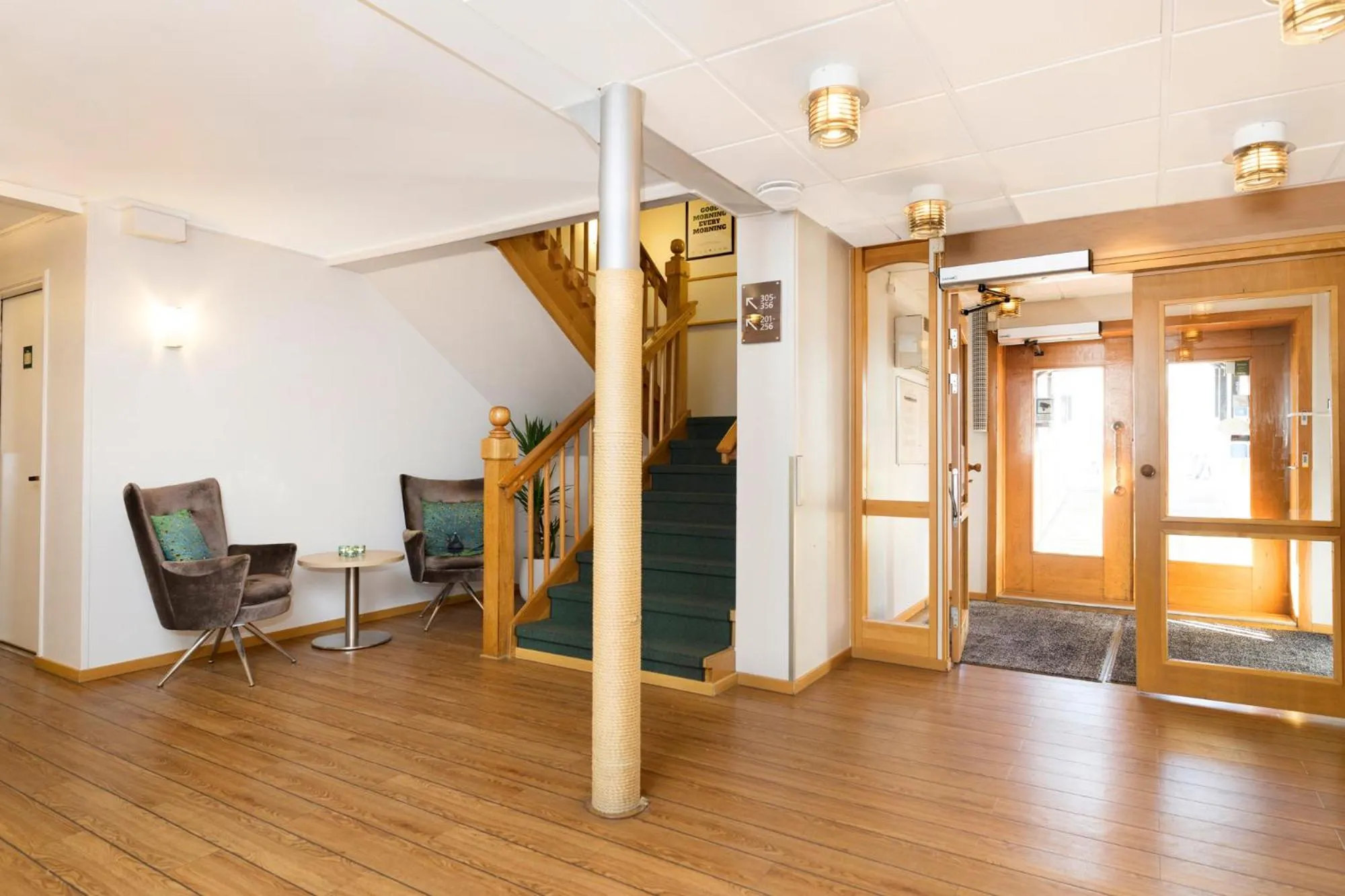 Seating area in Good Morning+ Göteborg City