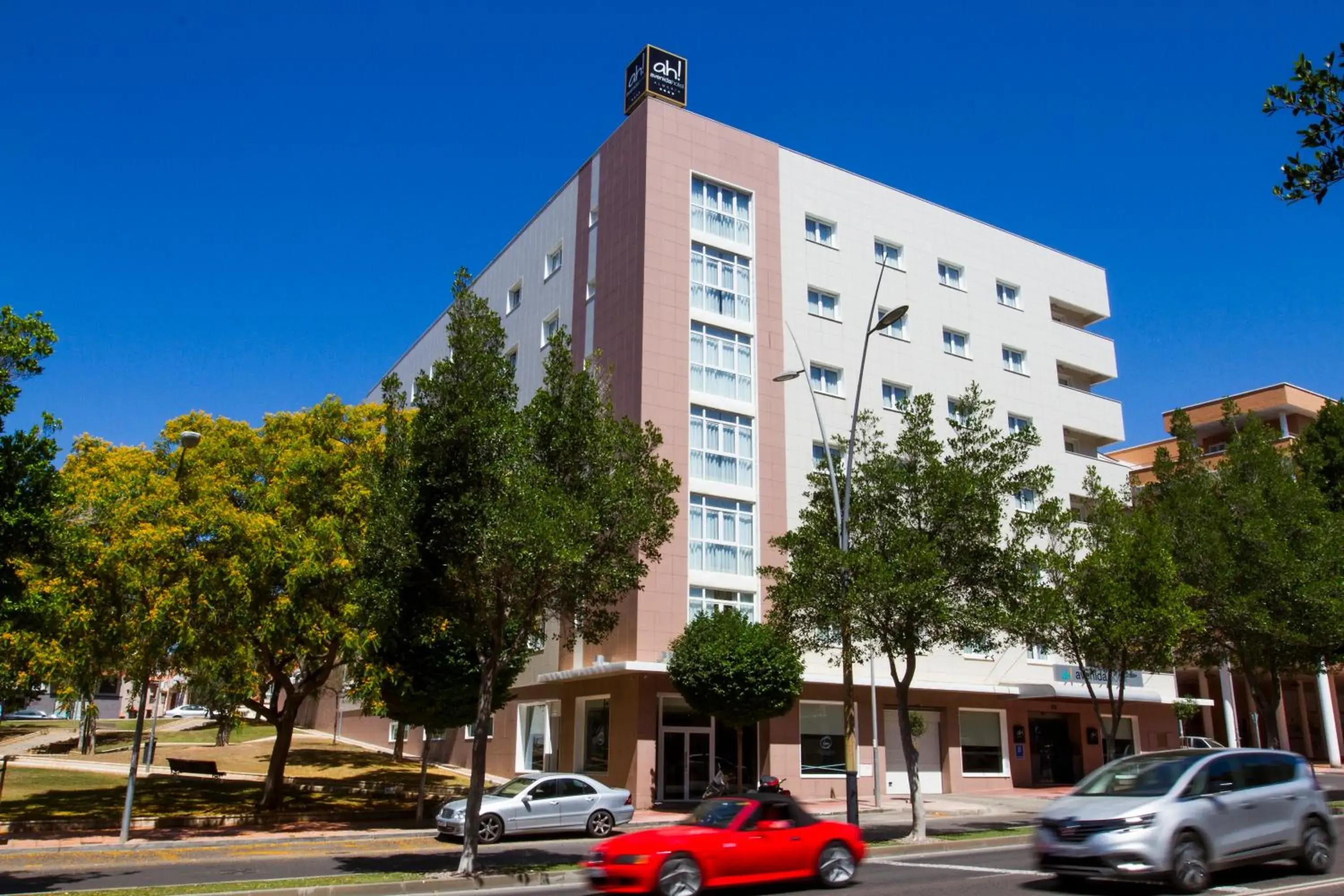 Property building in Avenida Hotel Property building in Avenida Hotel