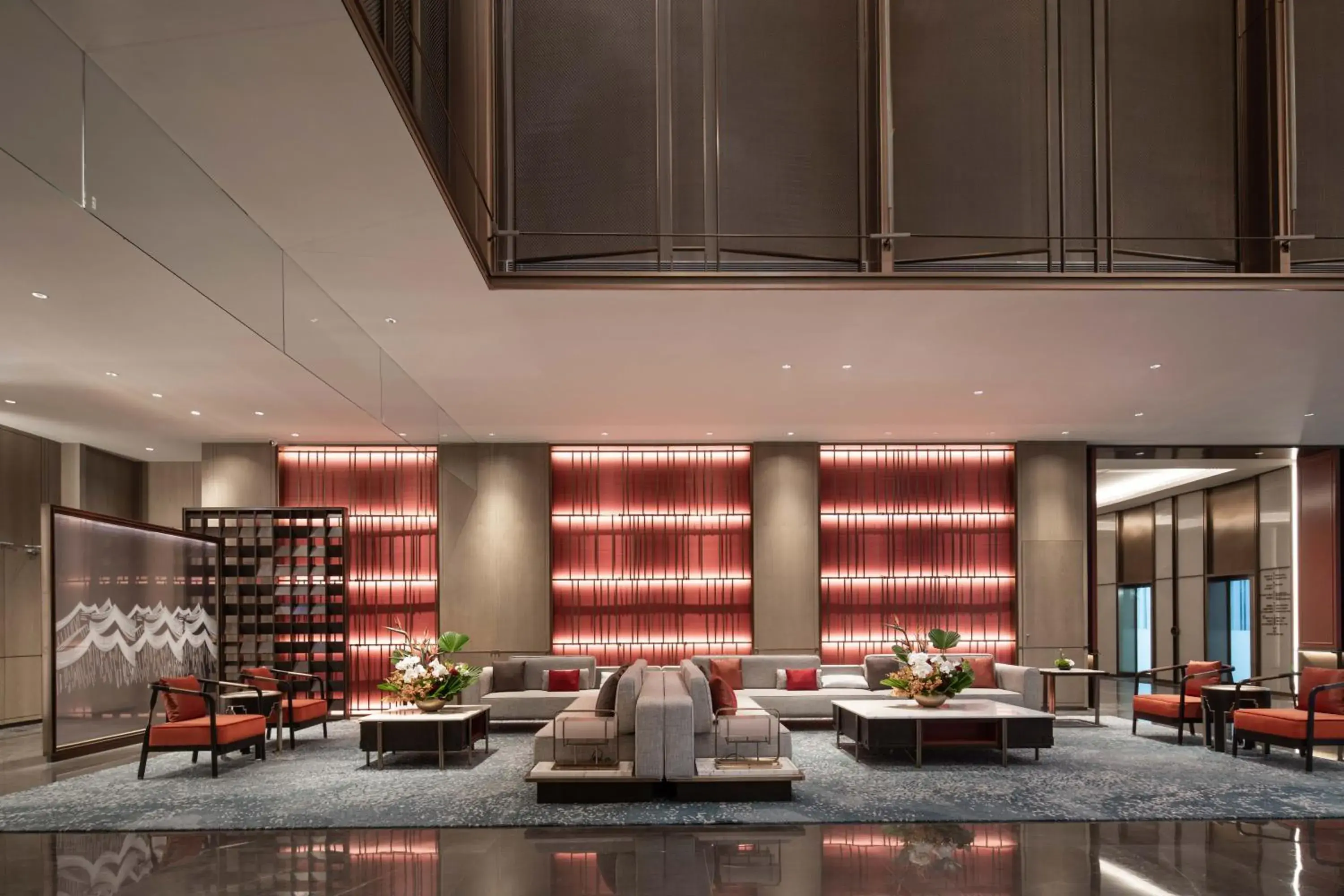 Lobby or reception in Hualuxe Leshan, an IHG Hotel Lobby or reception in Hualuxe Leshan, an IHG Hotel