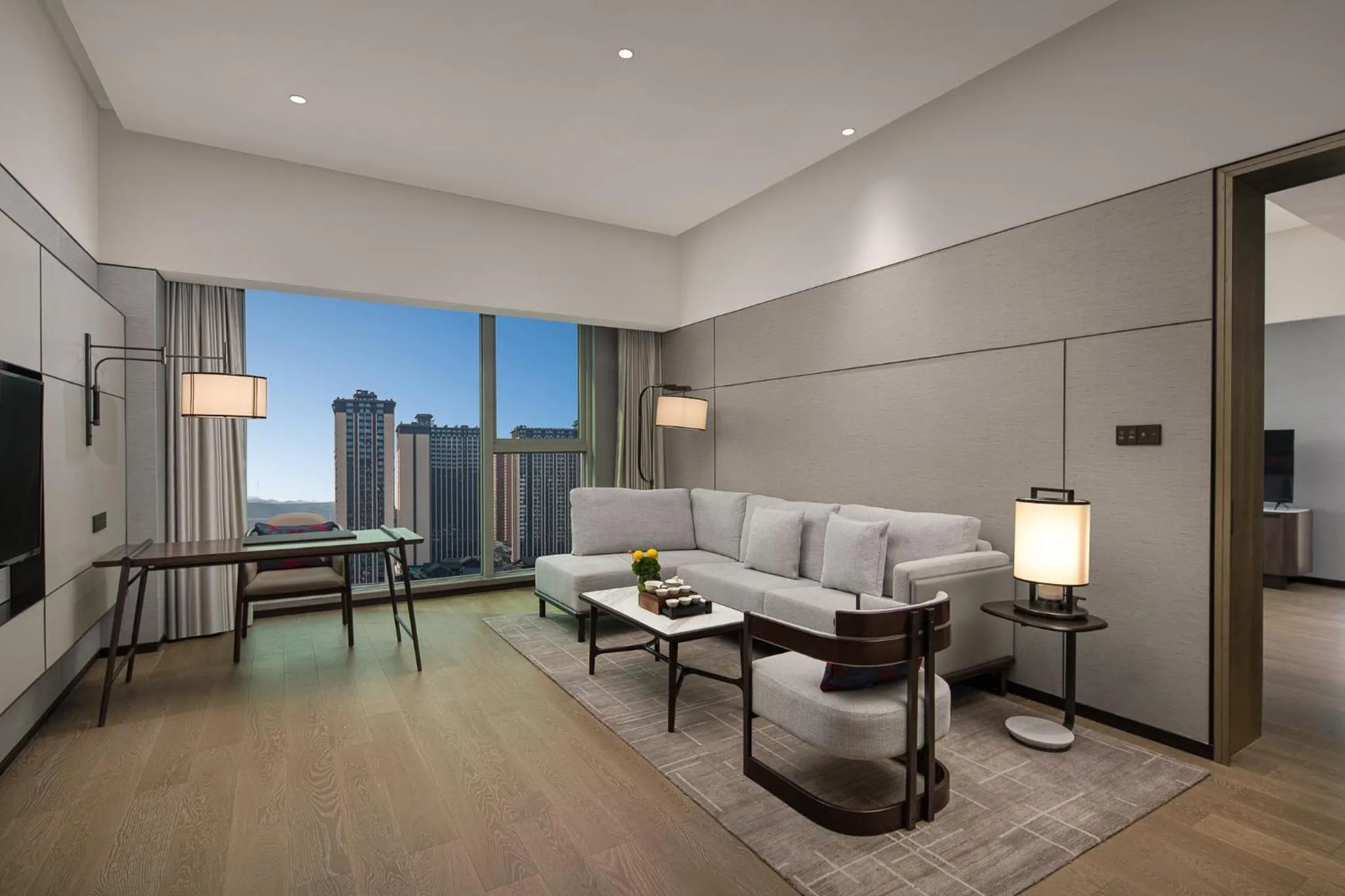 Photo of the whole room in Hualuxe Leshan, an IHG Hotel