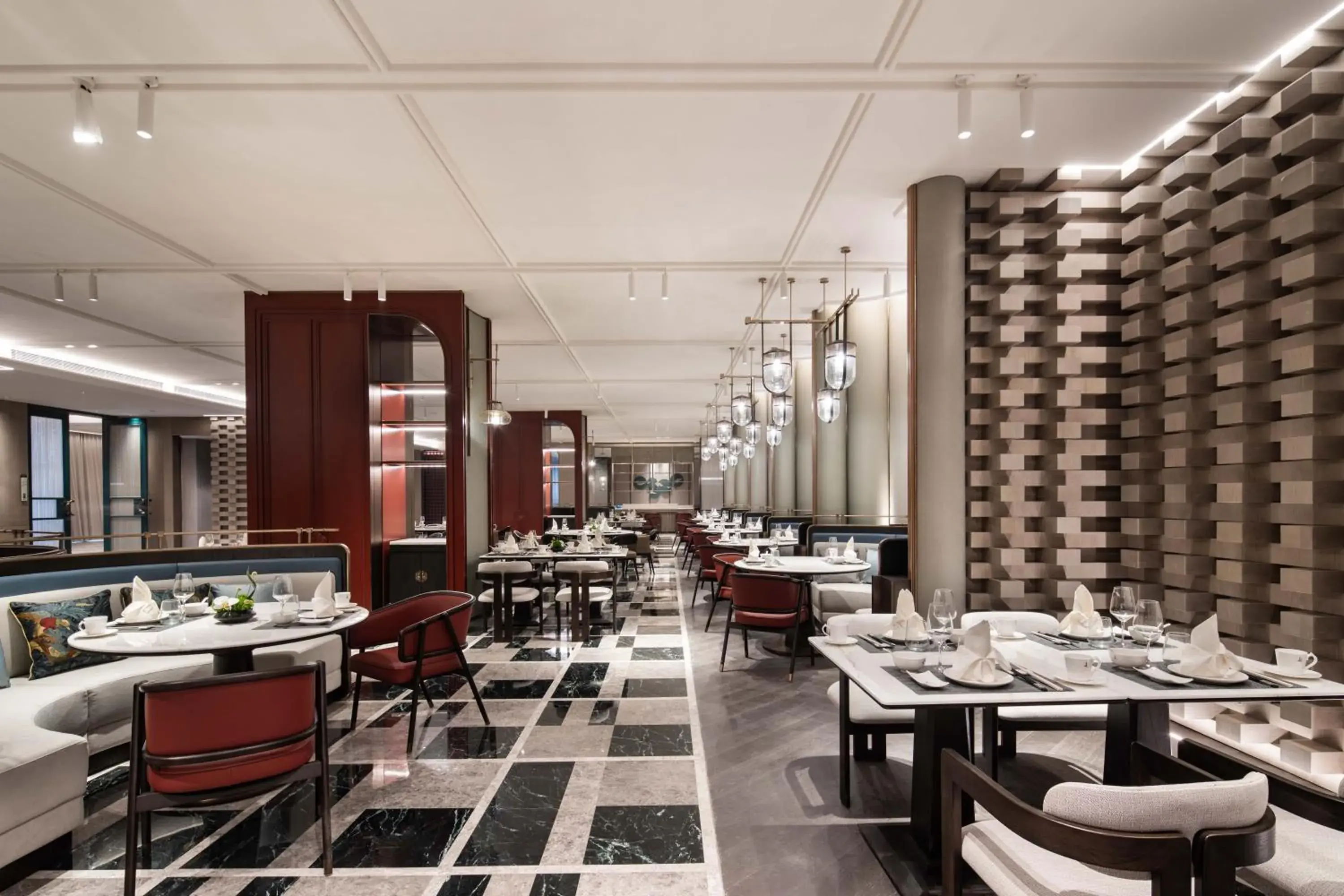 Restaurant/places to eat in Hualuxe Leshan, an IHG Hotel Restaurant/places to eat in Hualuxe Leshan, an IHG Hotel