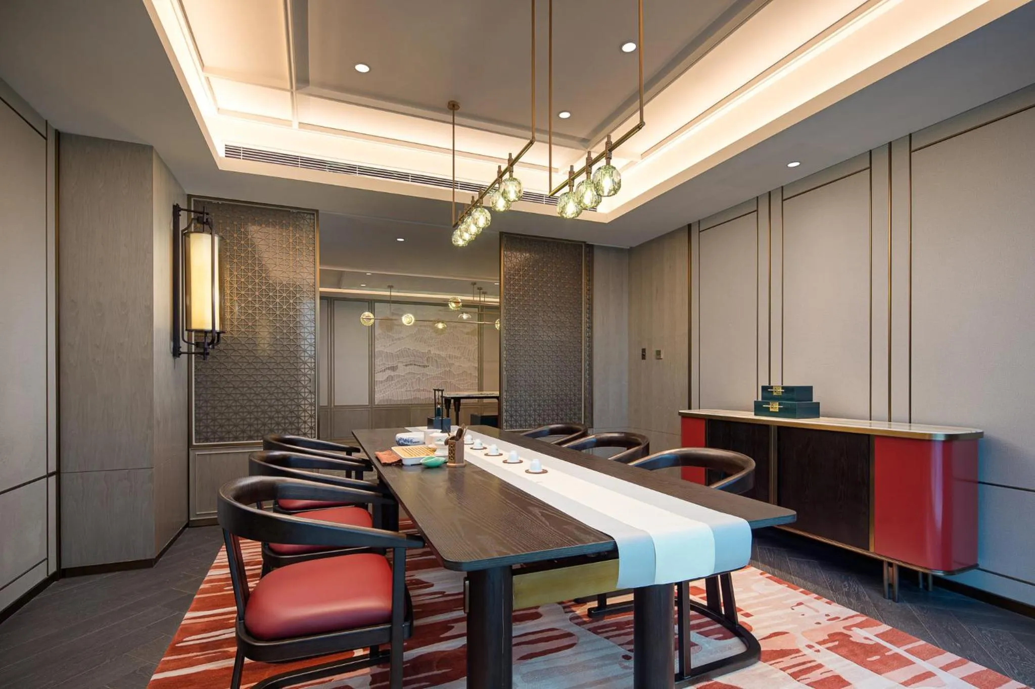 Lobby or reception in Hualuxe Leshan, an IHG Hotel