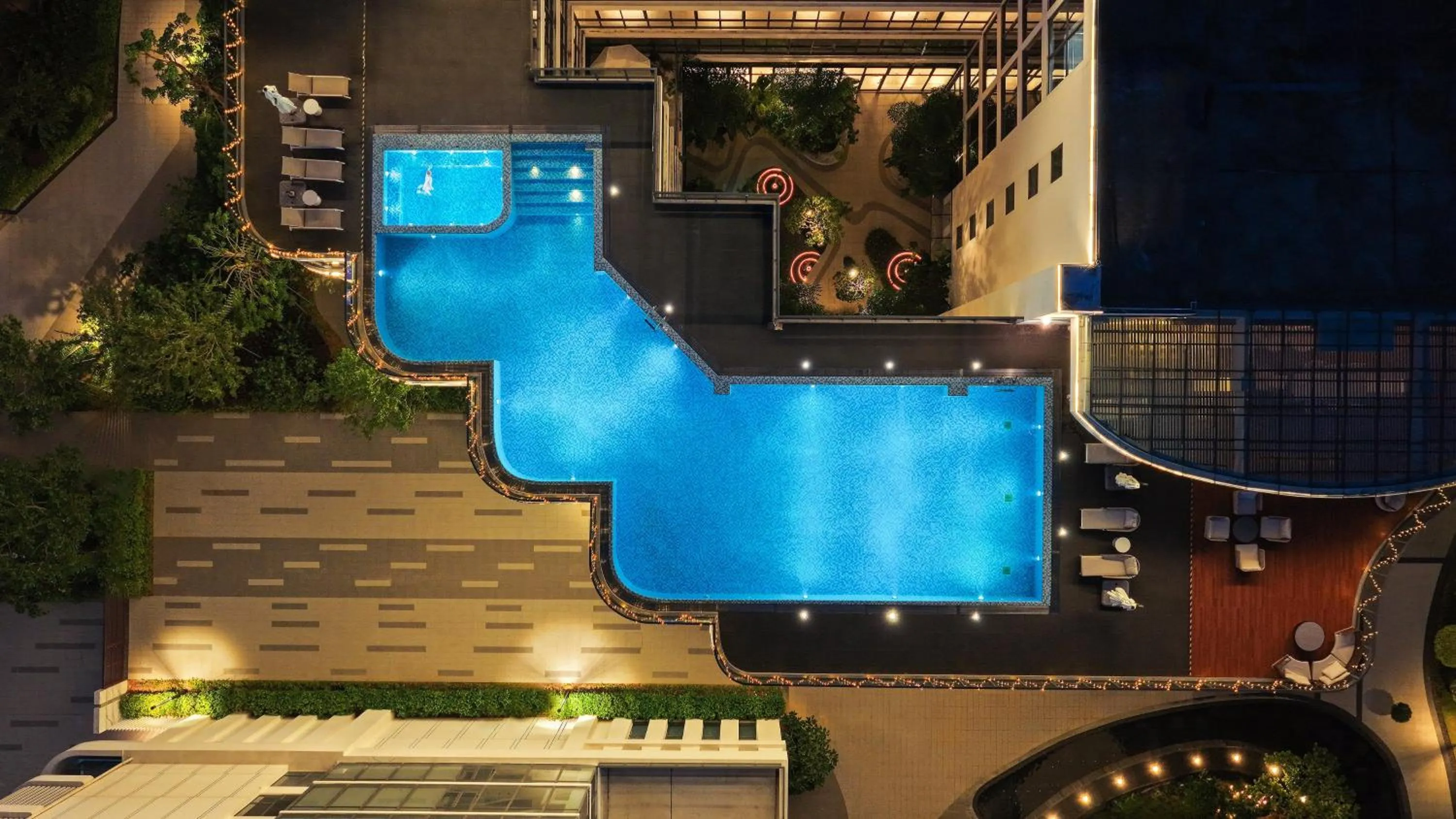Swimming pool in Holiday Inn Express Jiangmen Yinhu Bay by IHG