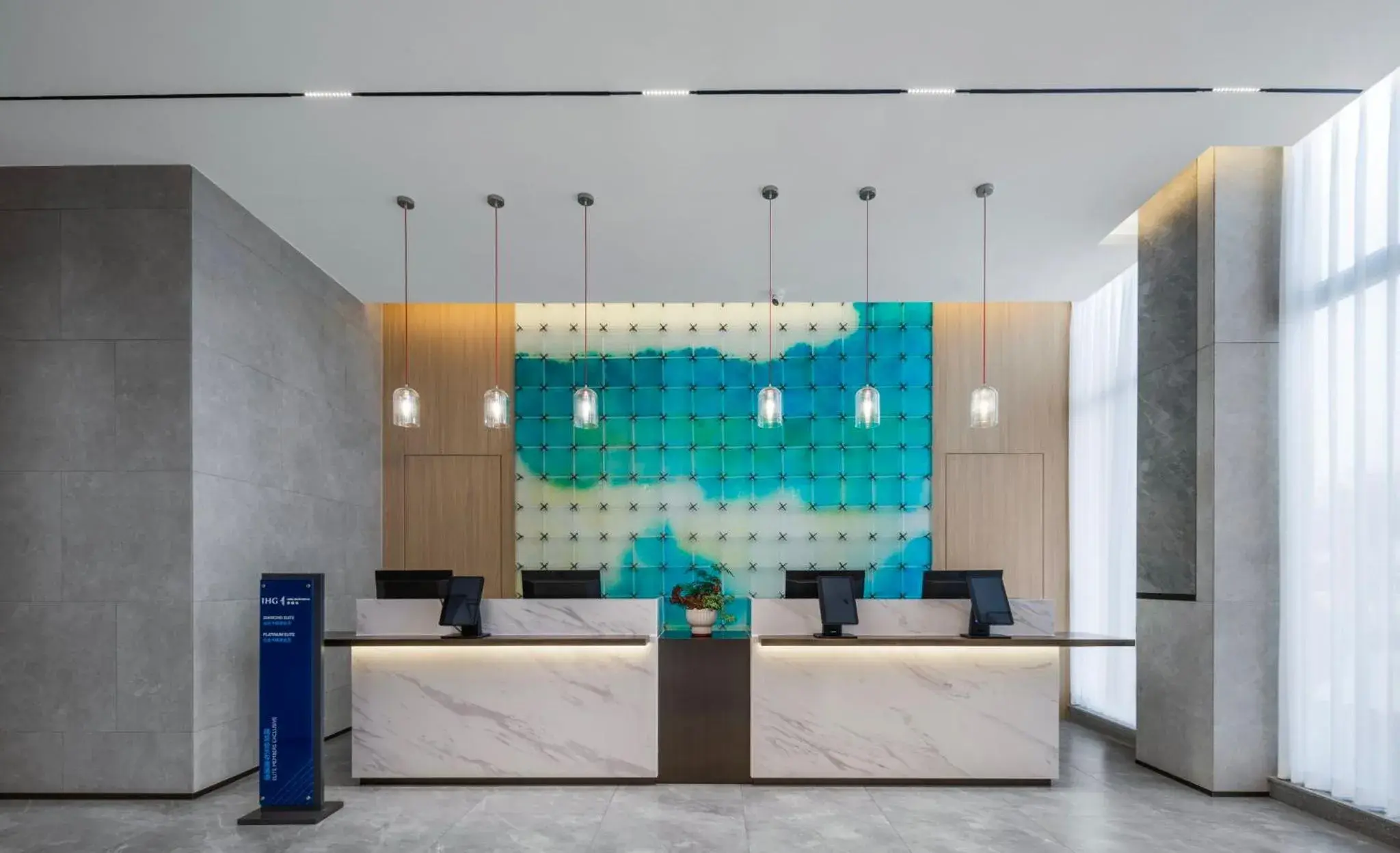 Property building in Holiday Inn Express Jiangmen Yinhu Bay by IHG Property building in Holiday Inn Express Jiangmen Yinhu Bay by IHG