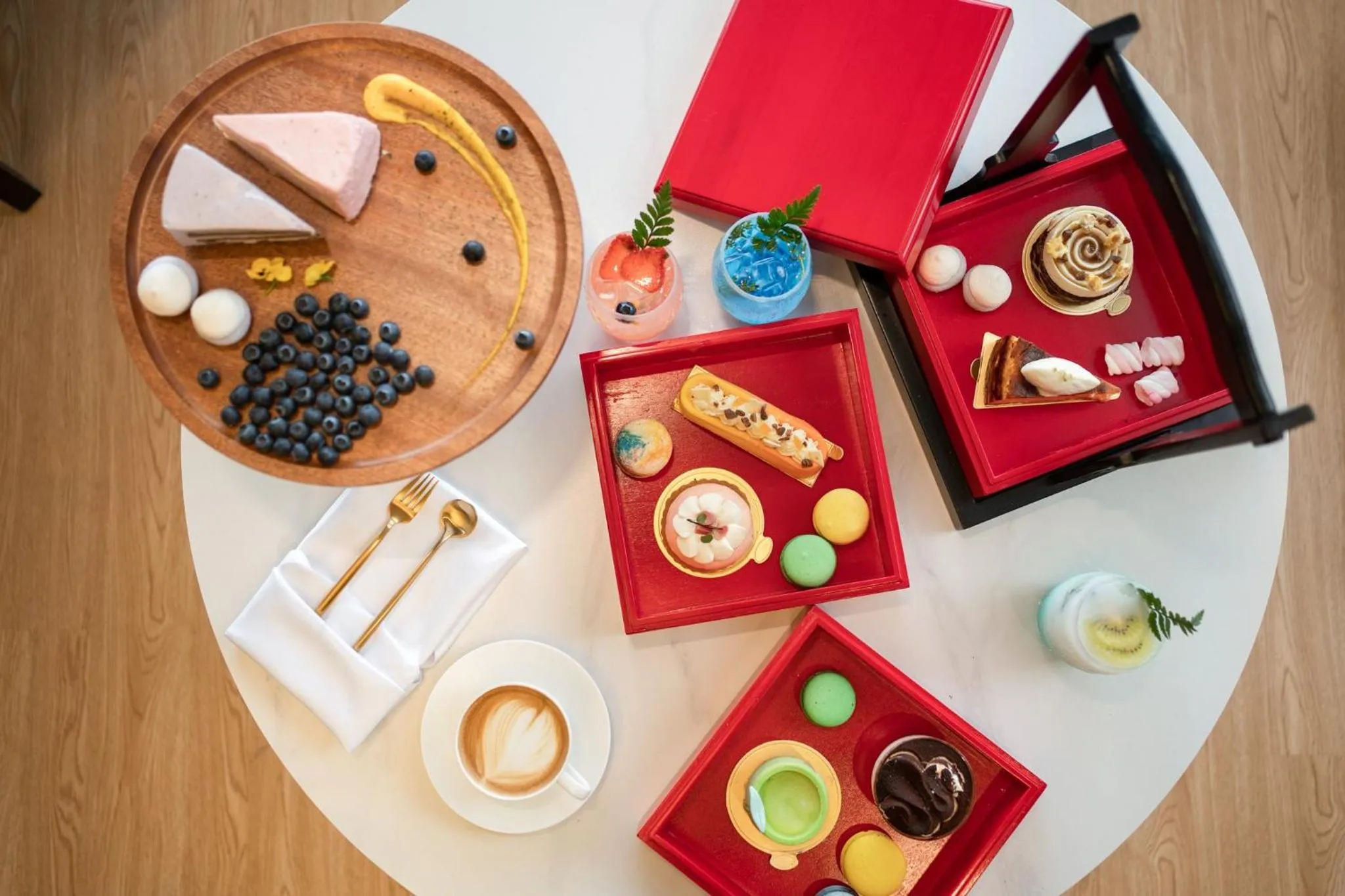 Restaurant/places to eat in Holiday Inn Express Jiangmen Yinhu Bay by IHG