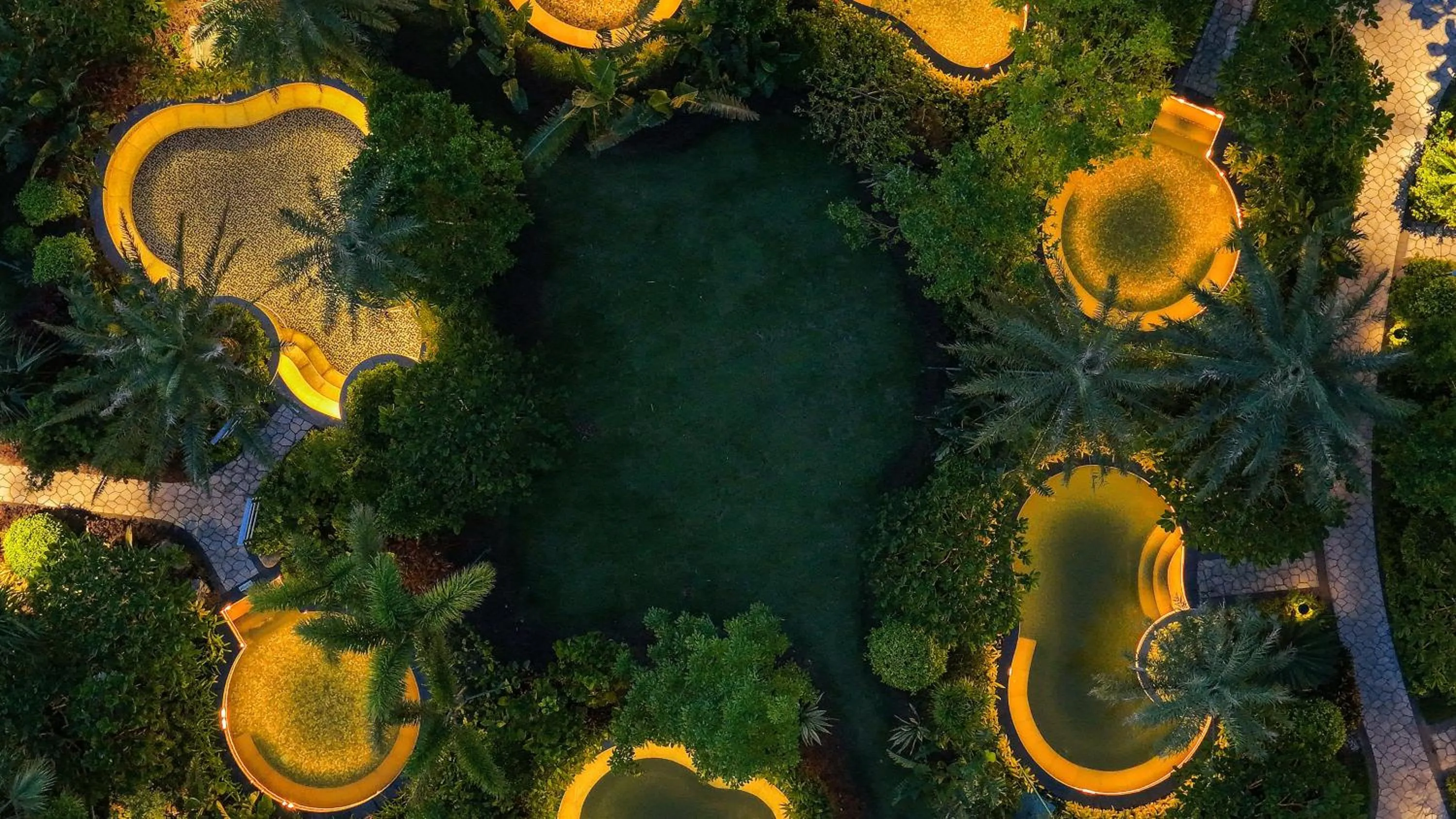 Area and facilities in Holiday Inn Express Jiangmen Yinhu Bay by IHG