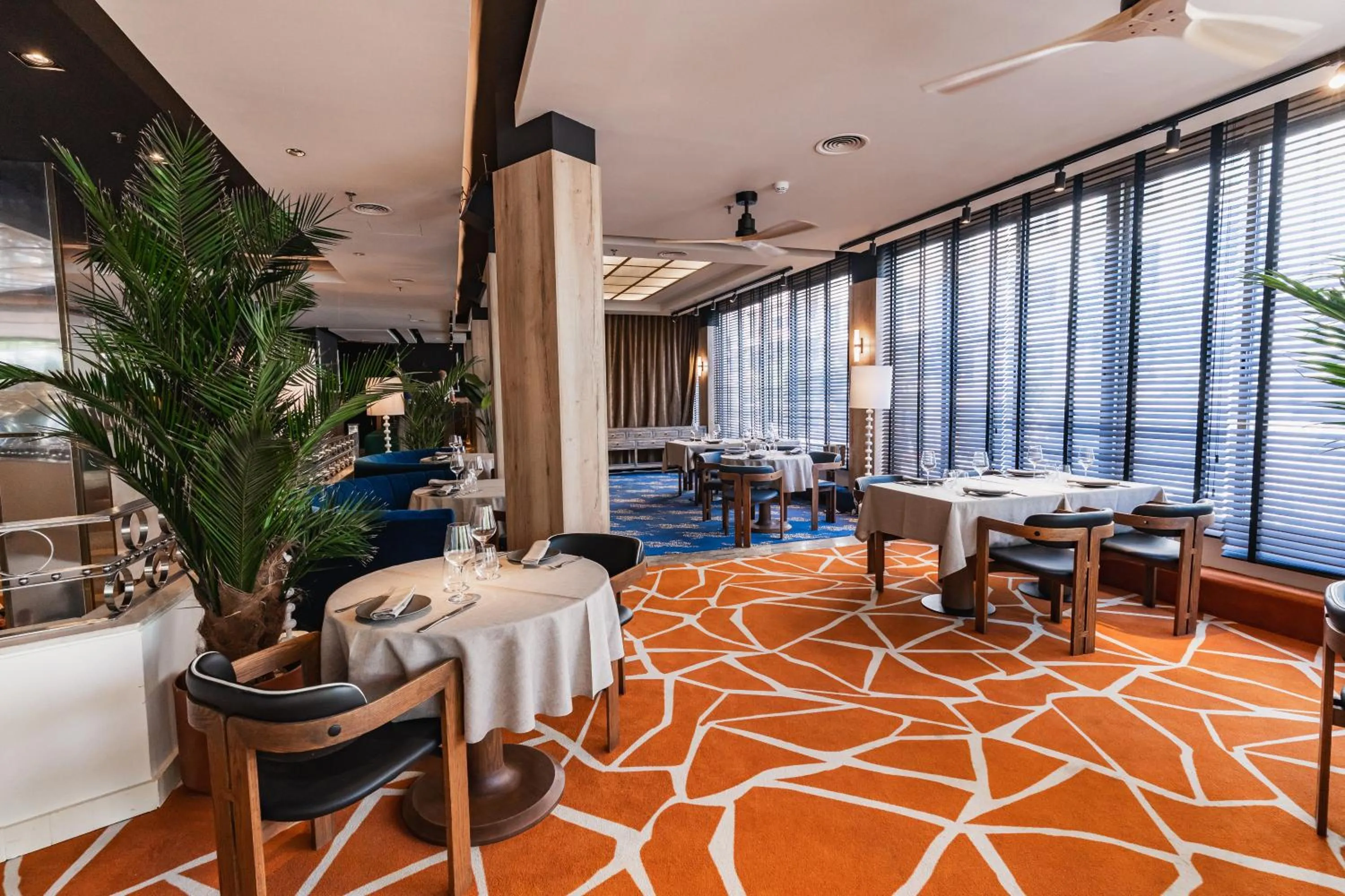 Restaurant/places to eat in Hesperia Barcelona Presidente