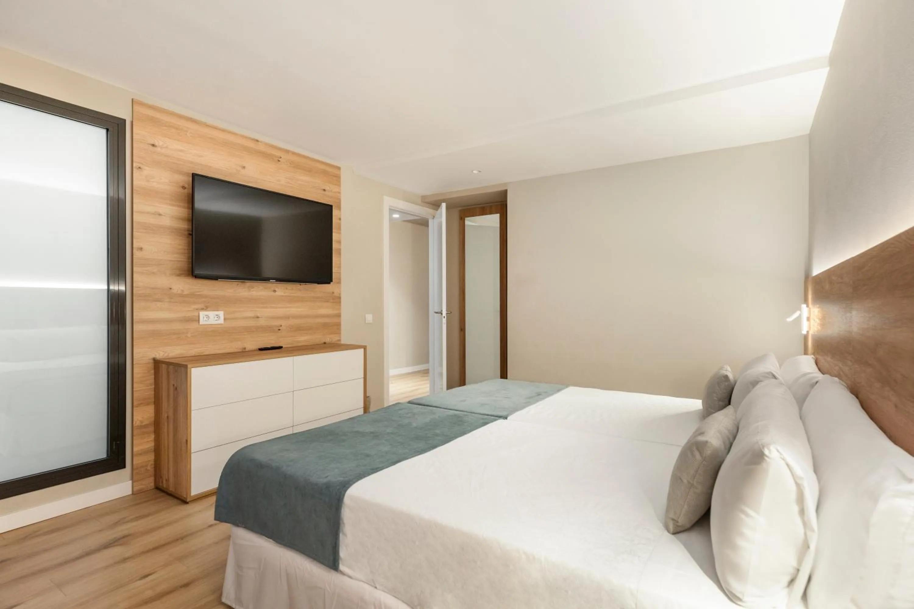 Bedroom, Bed in Hotel Best Auto Hogar