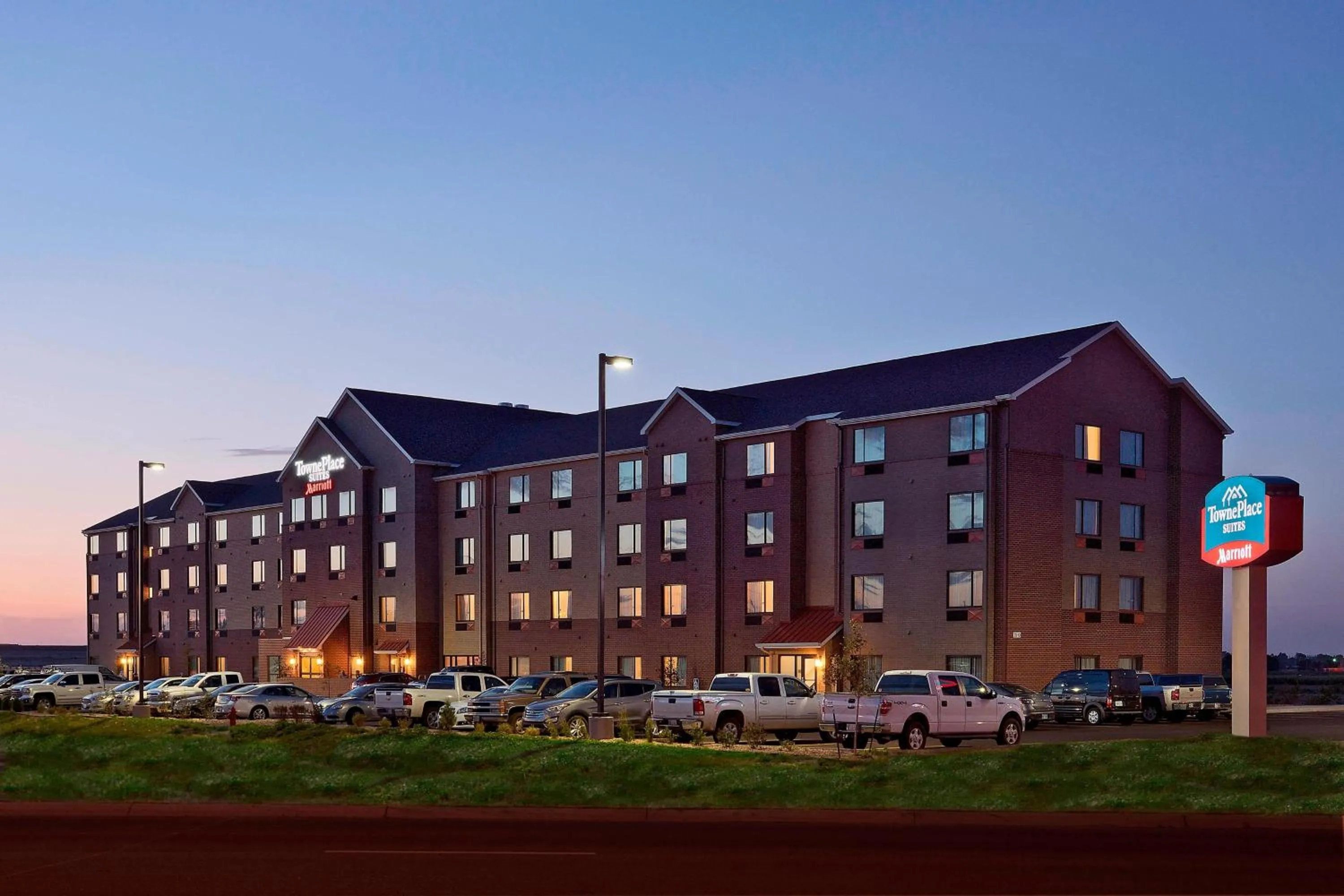 Property building in TownePlace Suites by Marriott Garden City