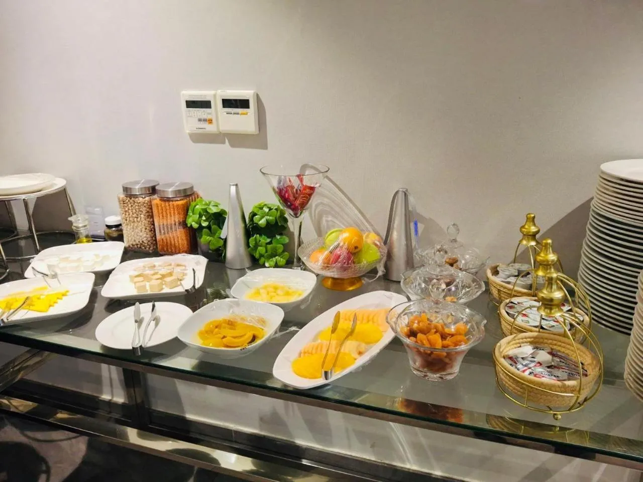 Food and drinks in Sarwat Park Hotel Jeddah