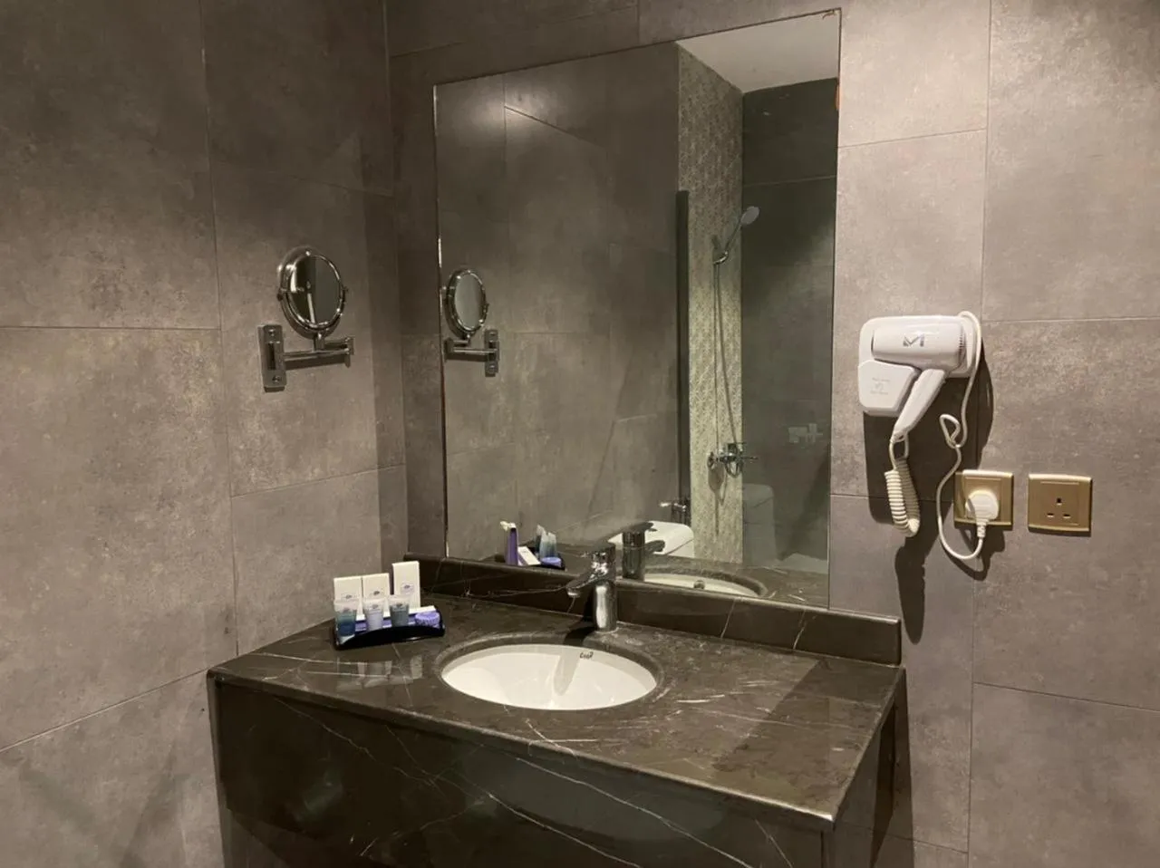 Bathroom in Sarwat Park Hotel Jeddah - سروات بارك جده