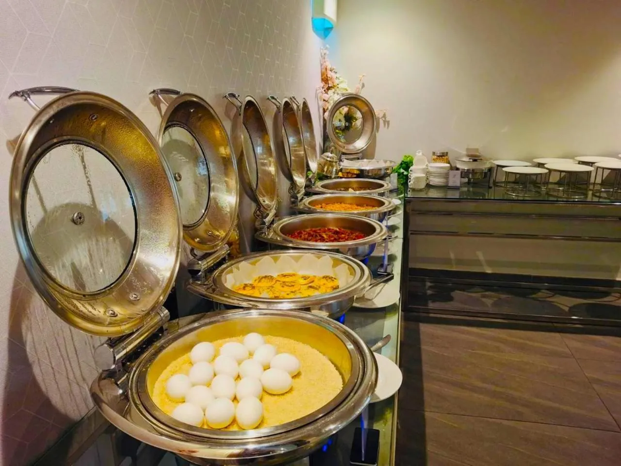Food and drinks in Sarwat Park Hotel Jeddah