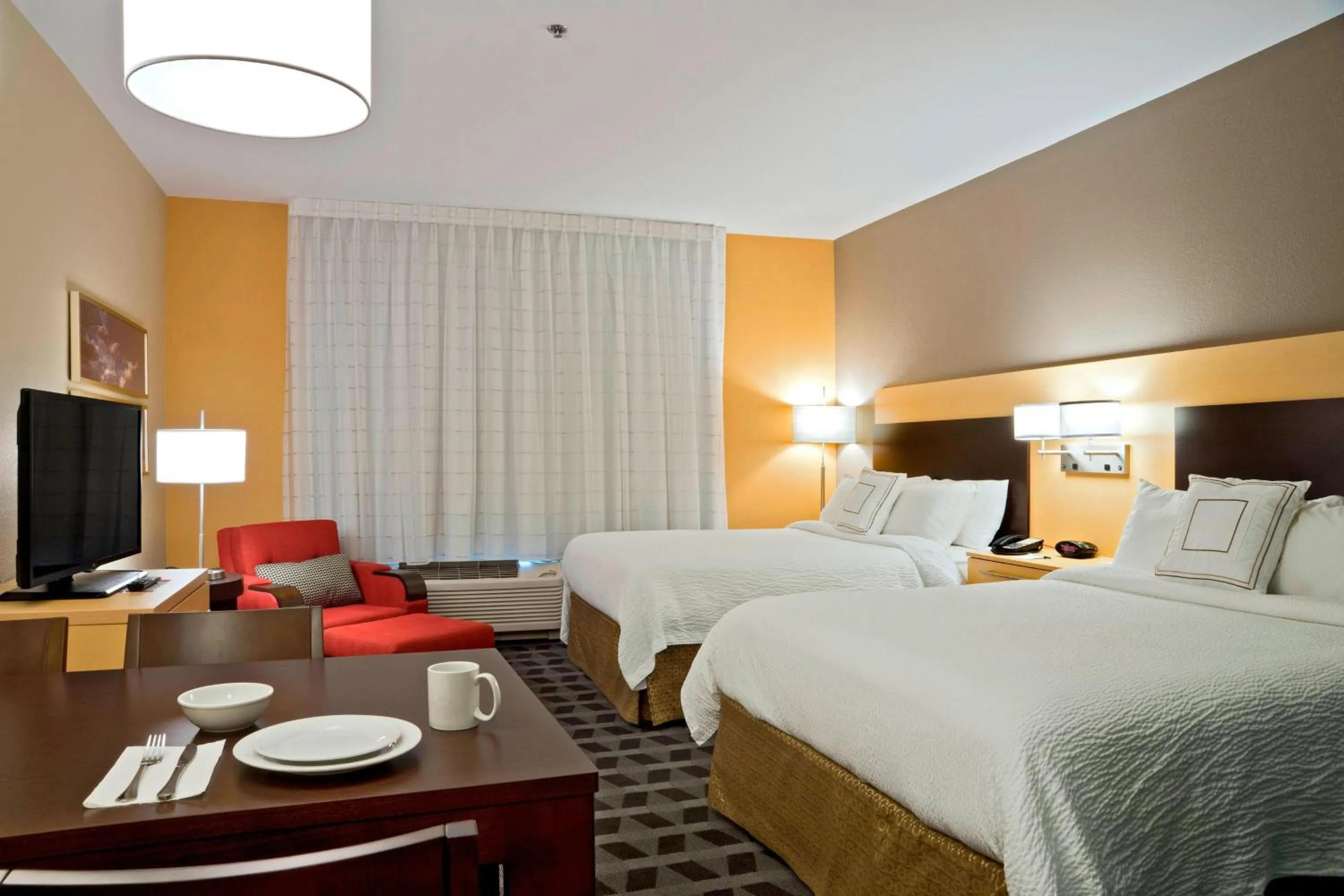 Photo of the whole room, Bed in TownePlace Suites by Marriott Dodge City