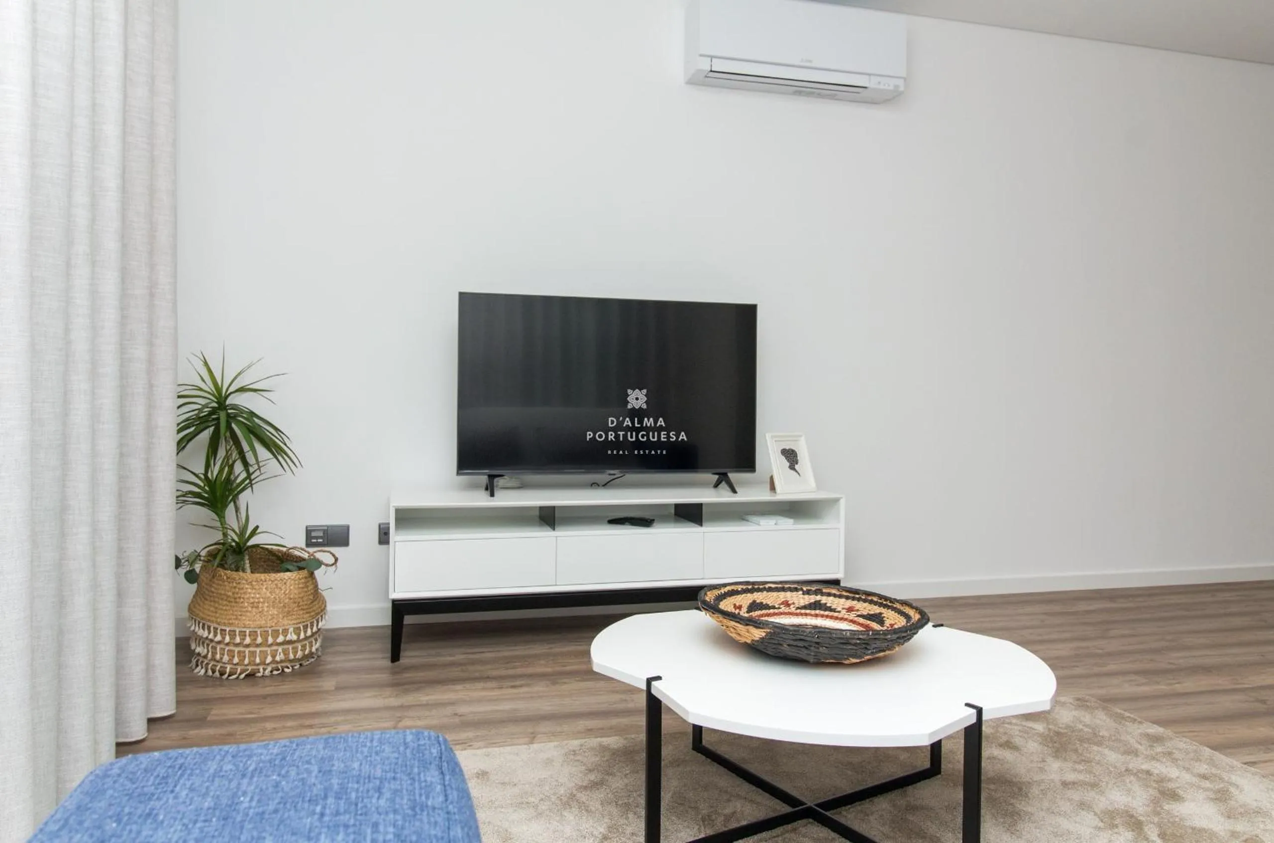 Communal lounge/ TV room in Apartment Terracos do Mar - By Dalma Portuguesa