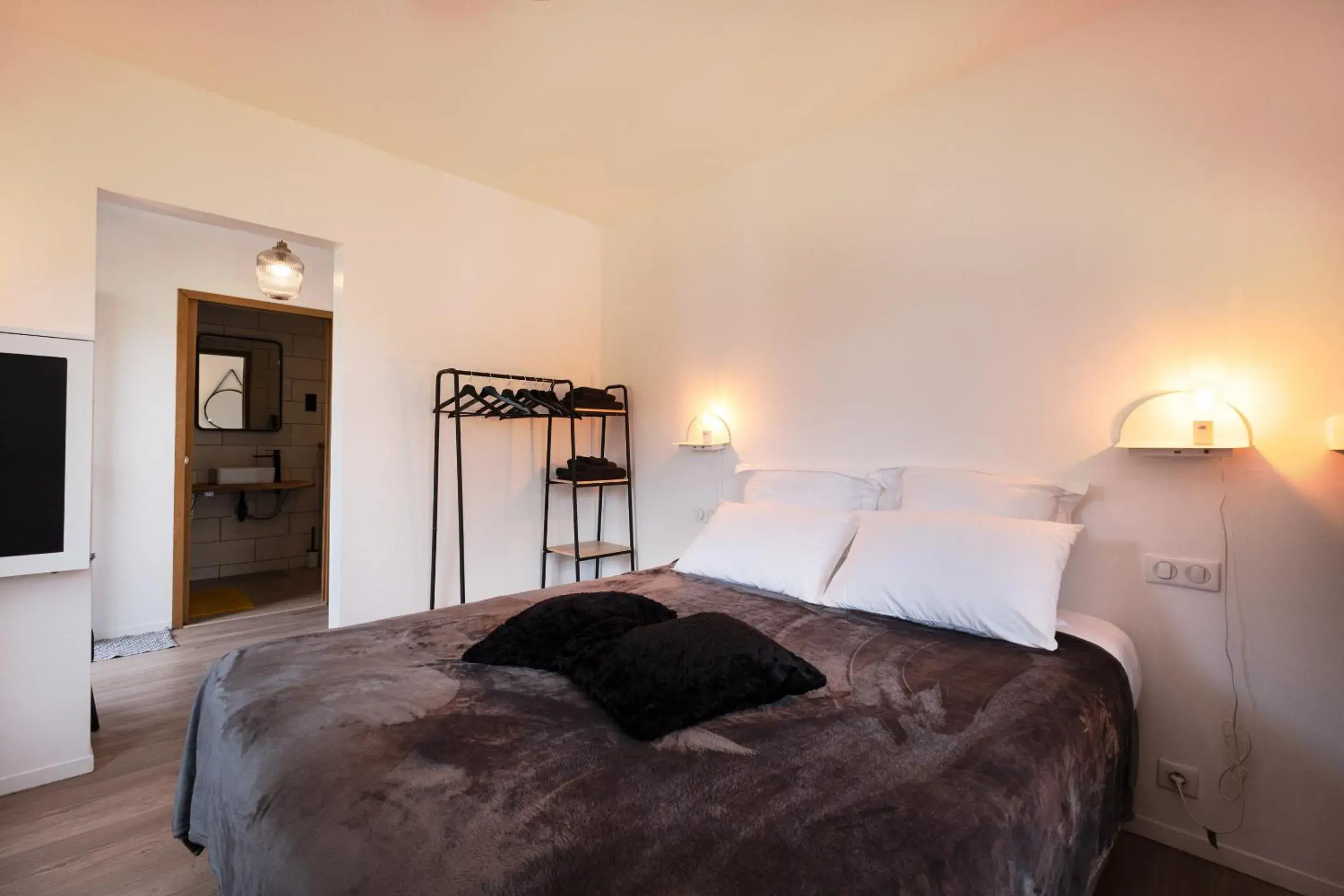 Double Room with Private Bathroom in Chalet les Myrtilles Double Room with Private Bathroom in Chalet les Myrtilles