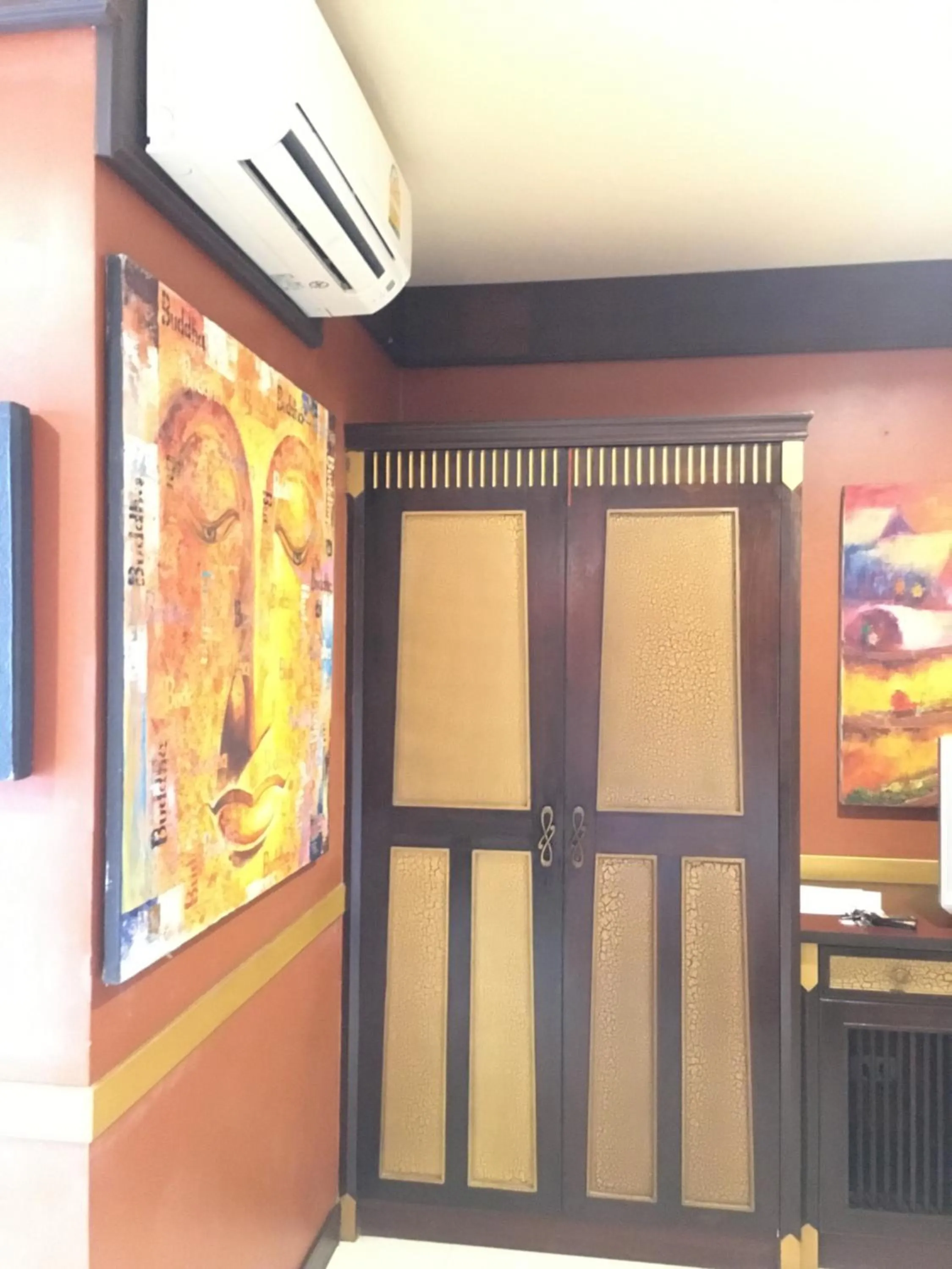 air conditioner in 99 Residence