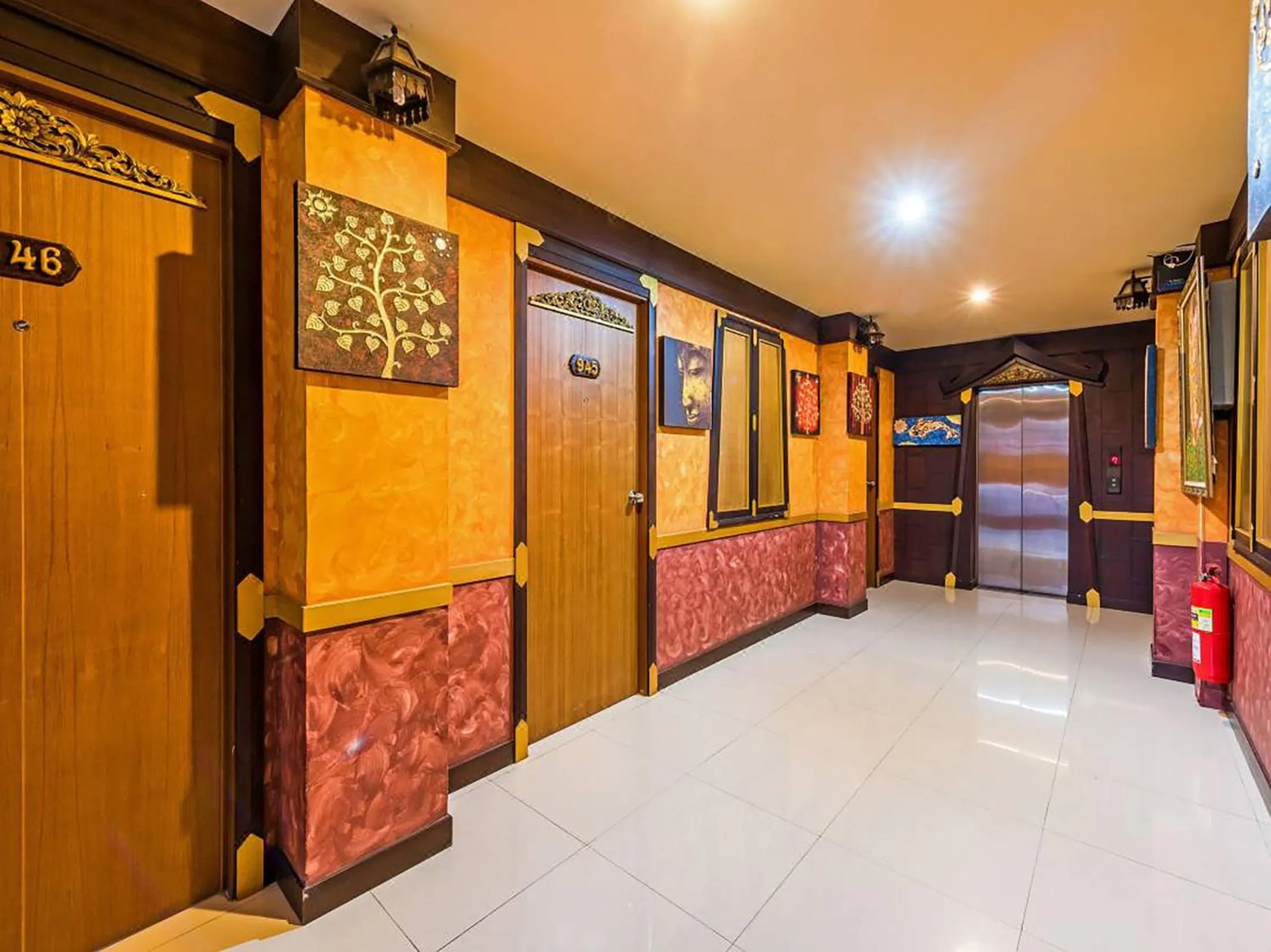 Lobby or reception, Bed in 99 Residence