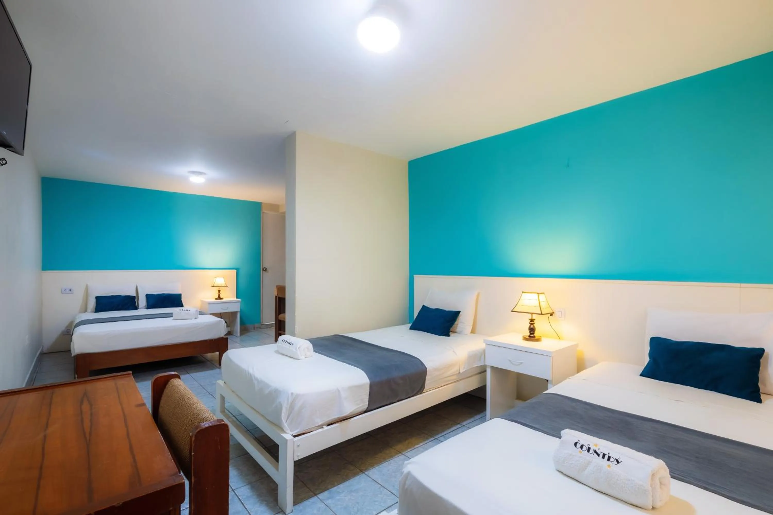 Photo of the whole room, Bed in Hotel Country Trujillo