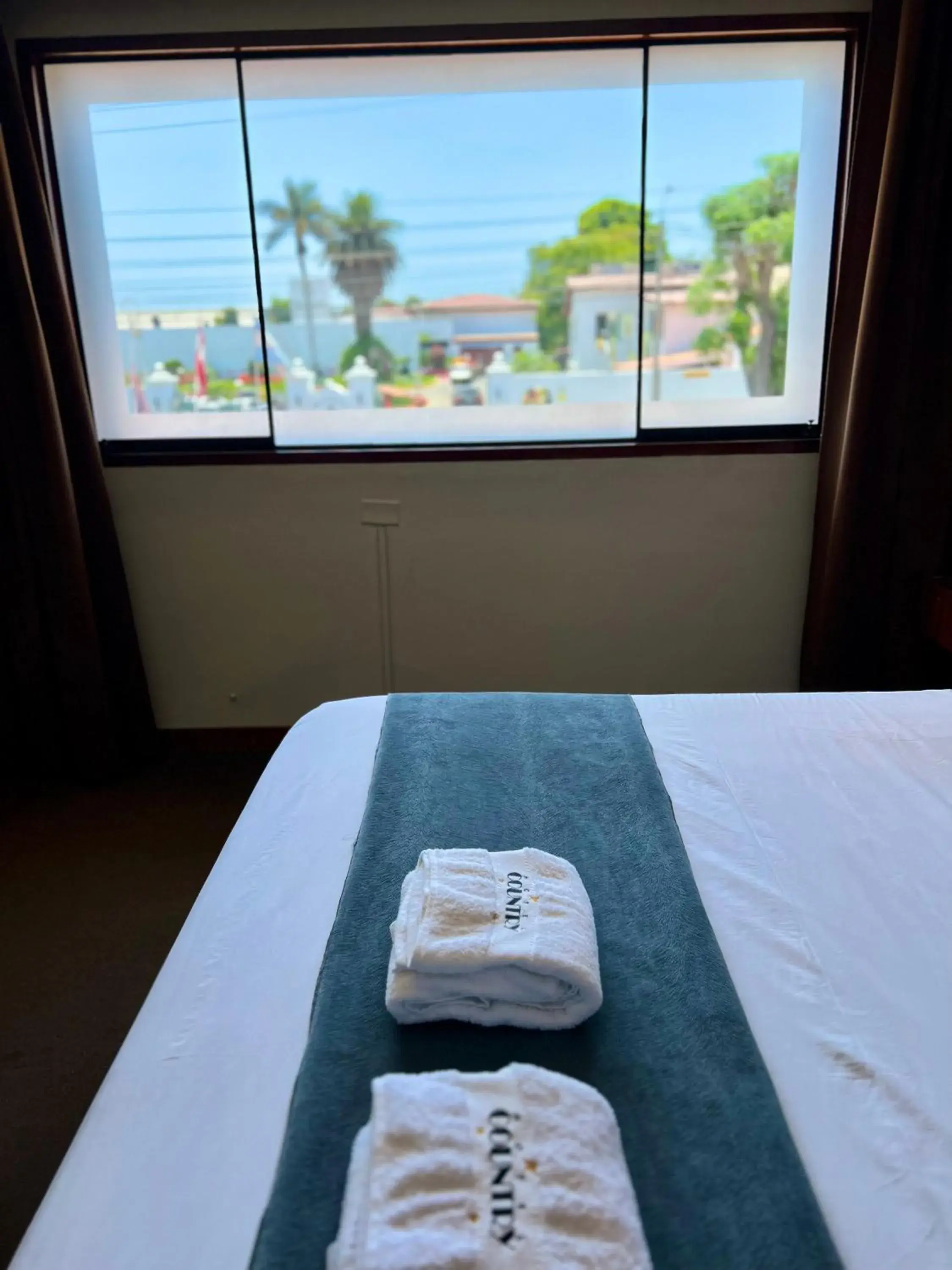 Standard Double Suite - single occupancy in Hotel Country Trujillo Standard Double Suite - single occupancy in Hotel Country Trujillo