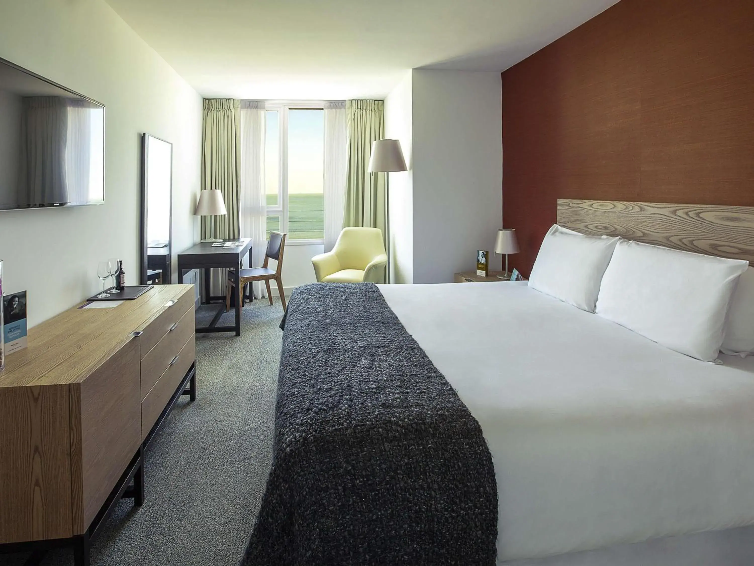 Bedroom, Bed in Mercure Montevideo Punta Carretas Bedroom, Bed in Mercure Montevideo Punta Carretas