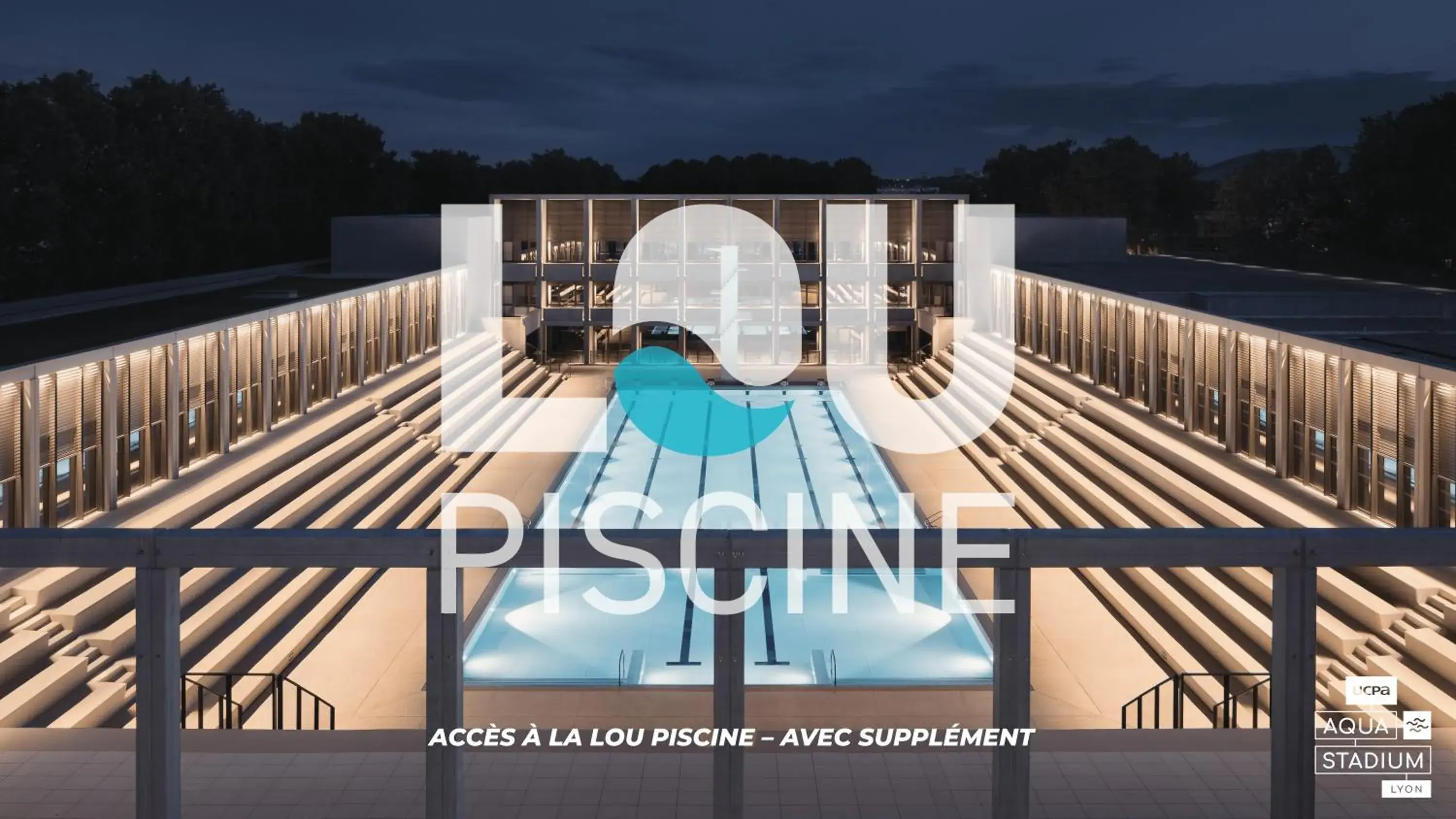 Swimming pool in The Ruck Hotel Swimming pool in The Ruck Hotel