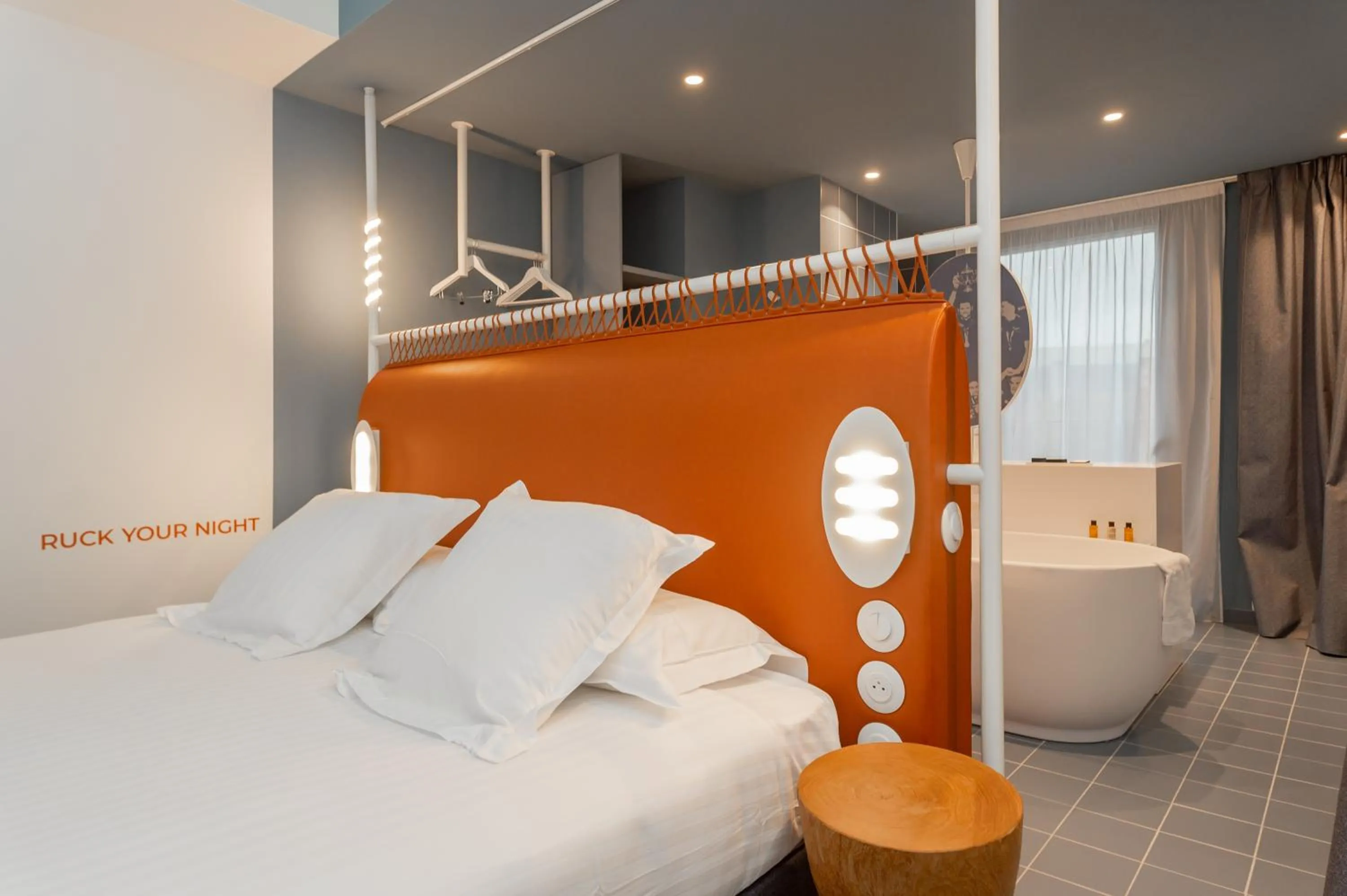 Bed in The Ruck Hotel