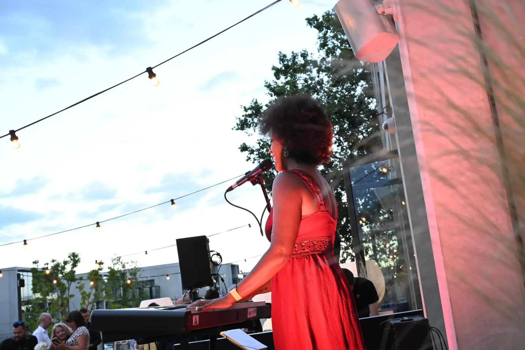 Evening entertainment in The Ruck Hotel