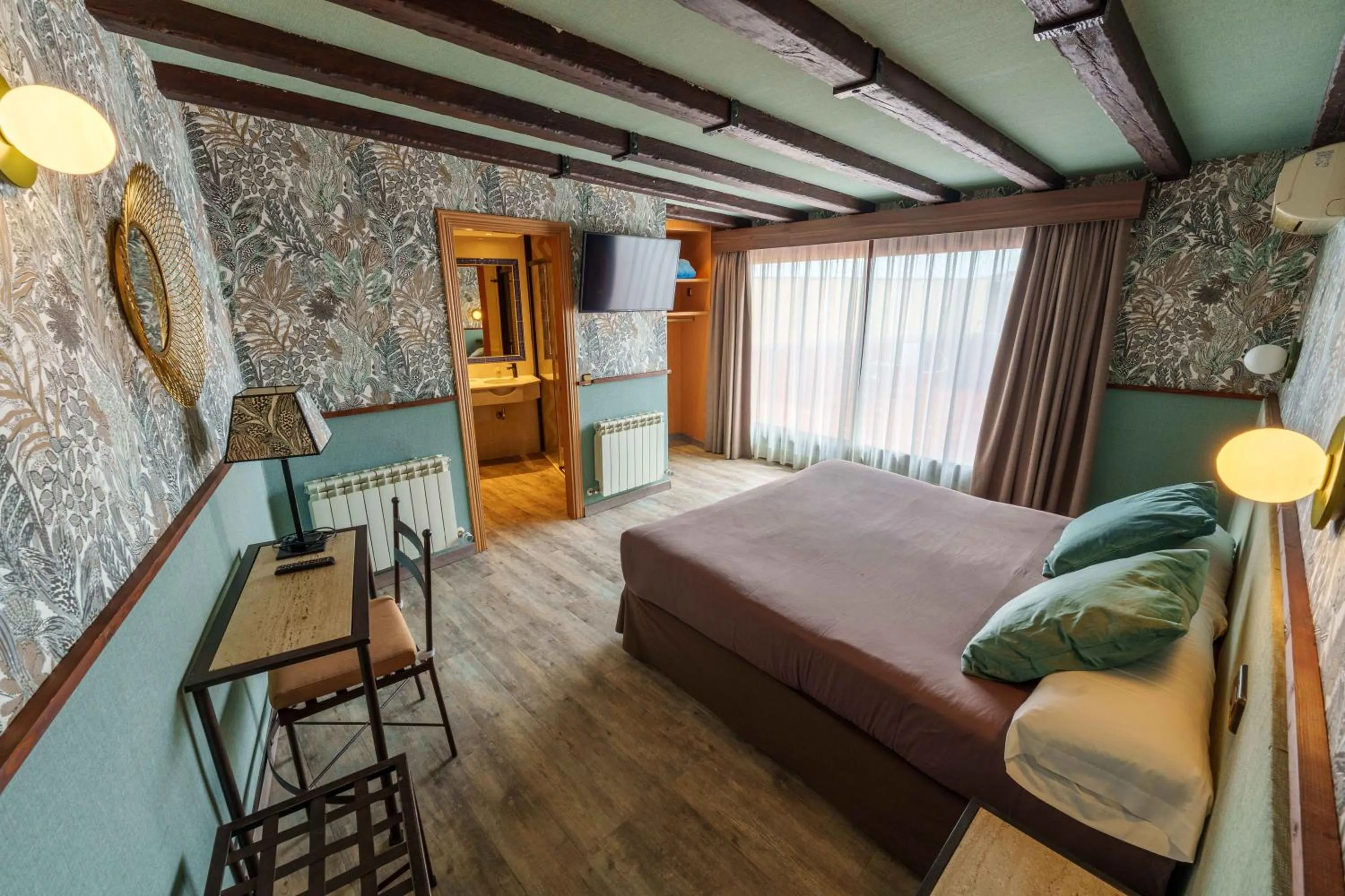 Bedroom, Bed in Hotel Sol