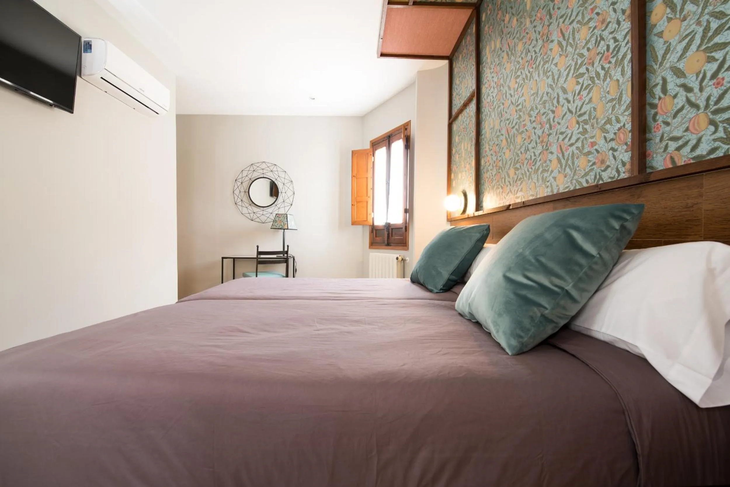 Photo of the whole room, Bed in Hotel Sol