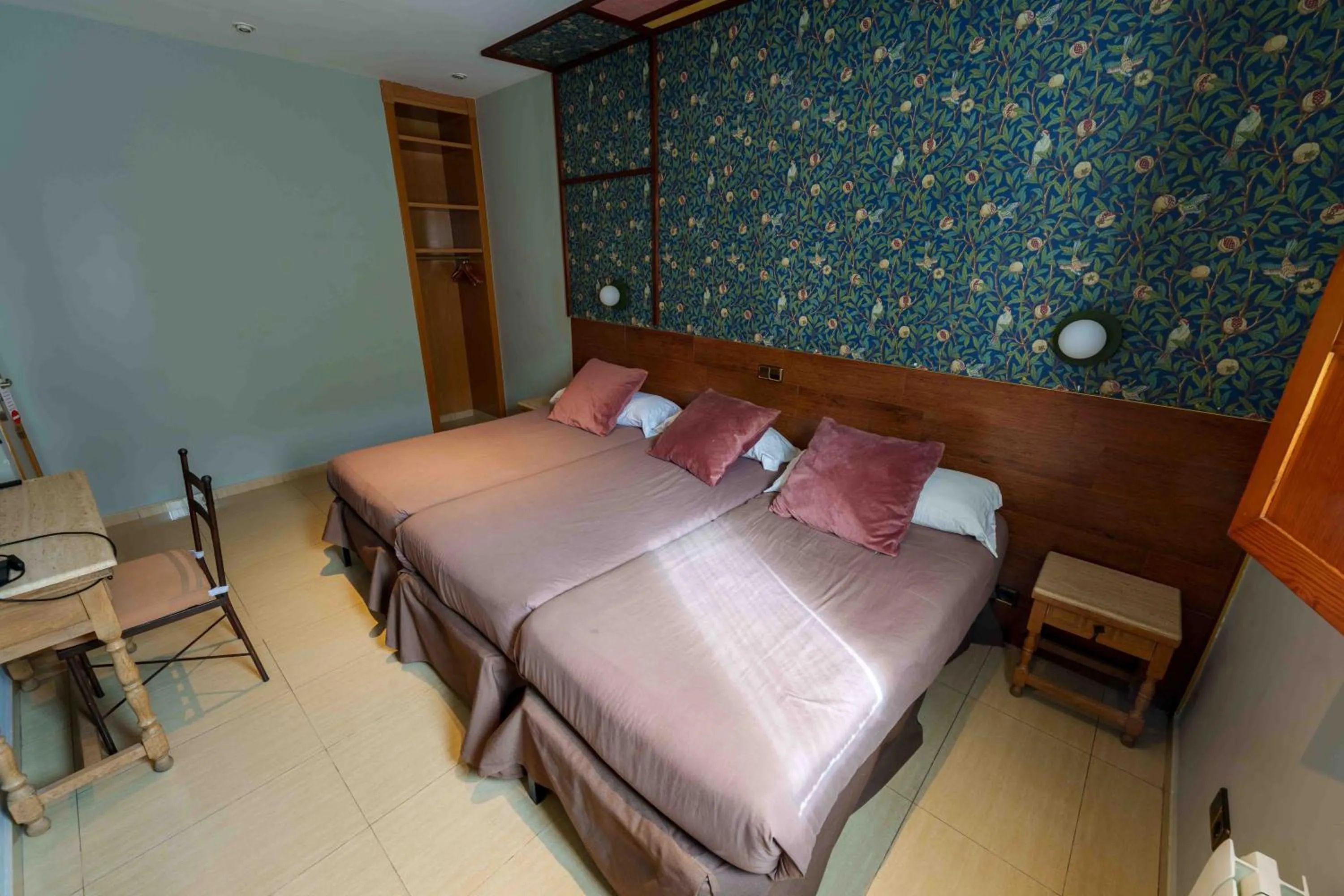 Bedroom, Bed in Hotel Sol