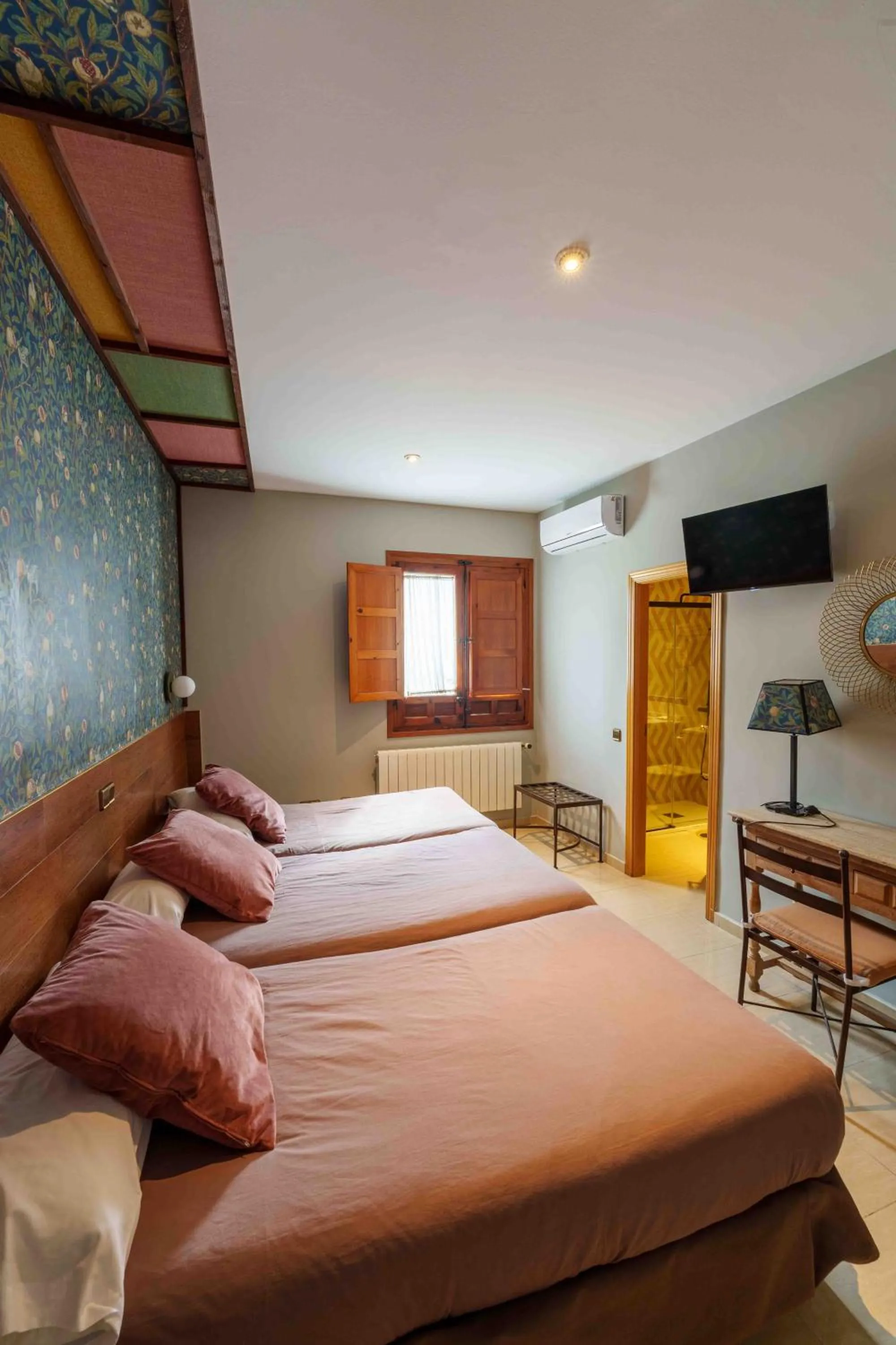 Bedroom, Bed in Hotel Sol