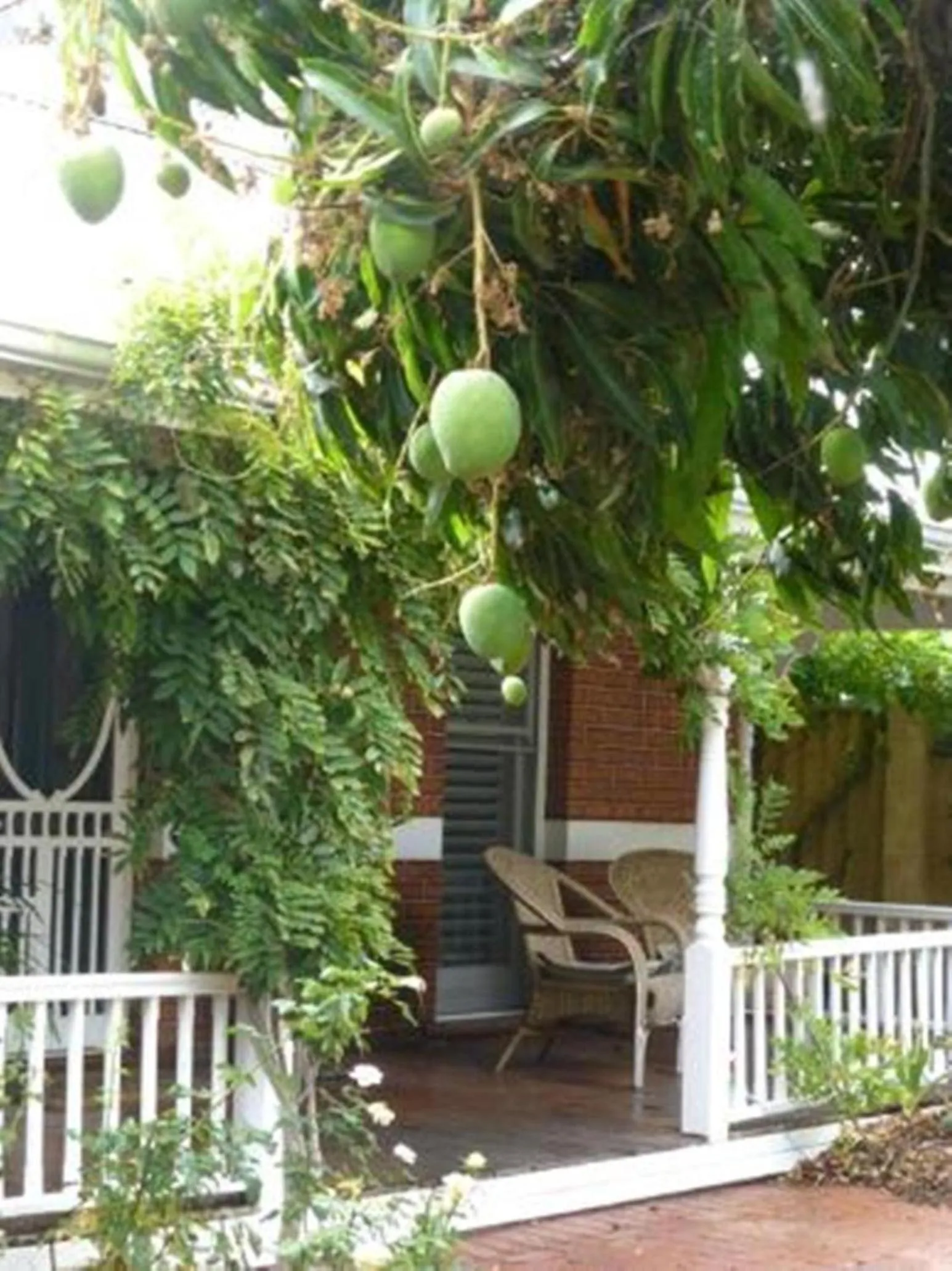 Facade/entrance in Lakeside Bed & Breakfast