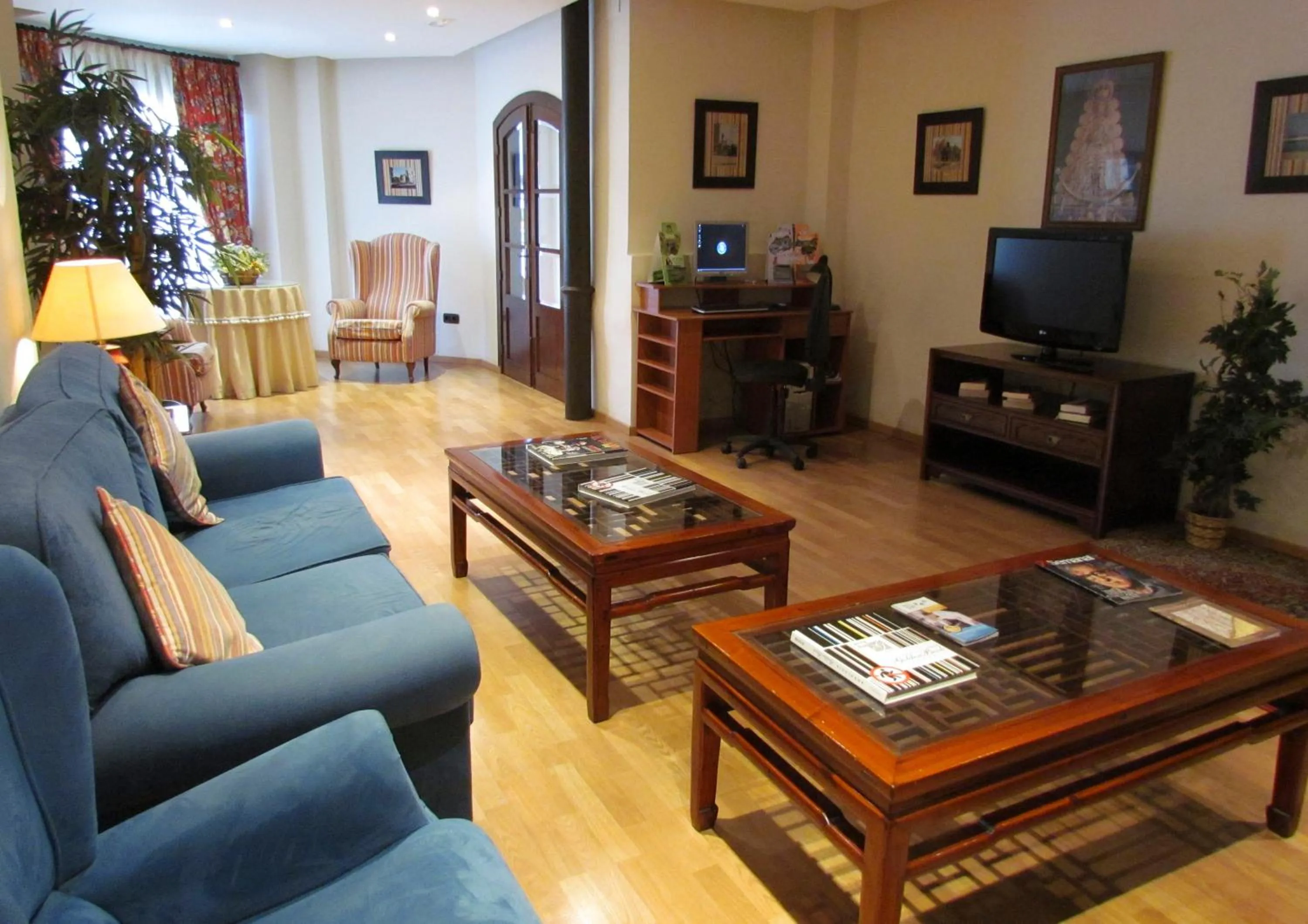 Lounge or bar in Hotel Don Paco