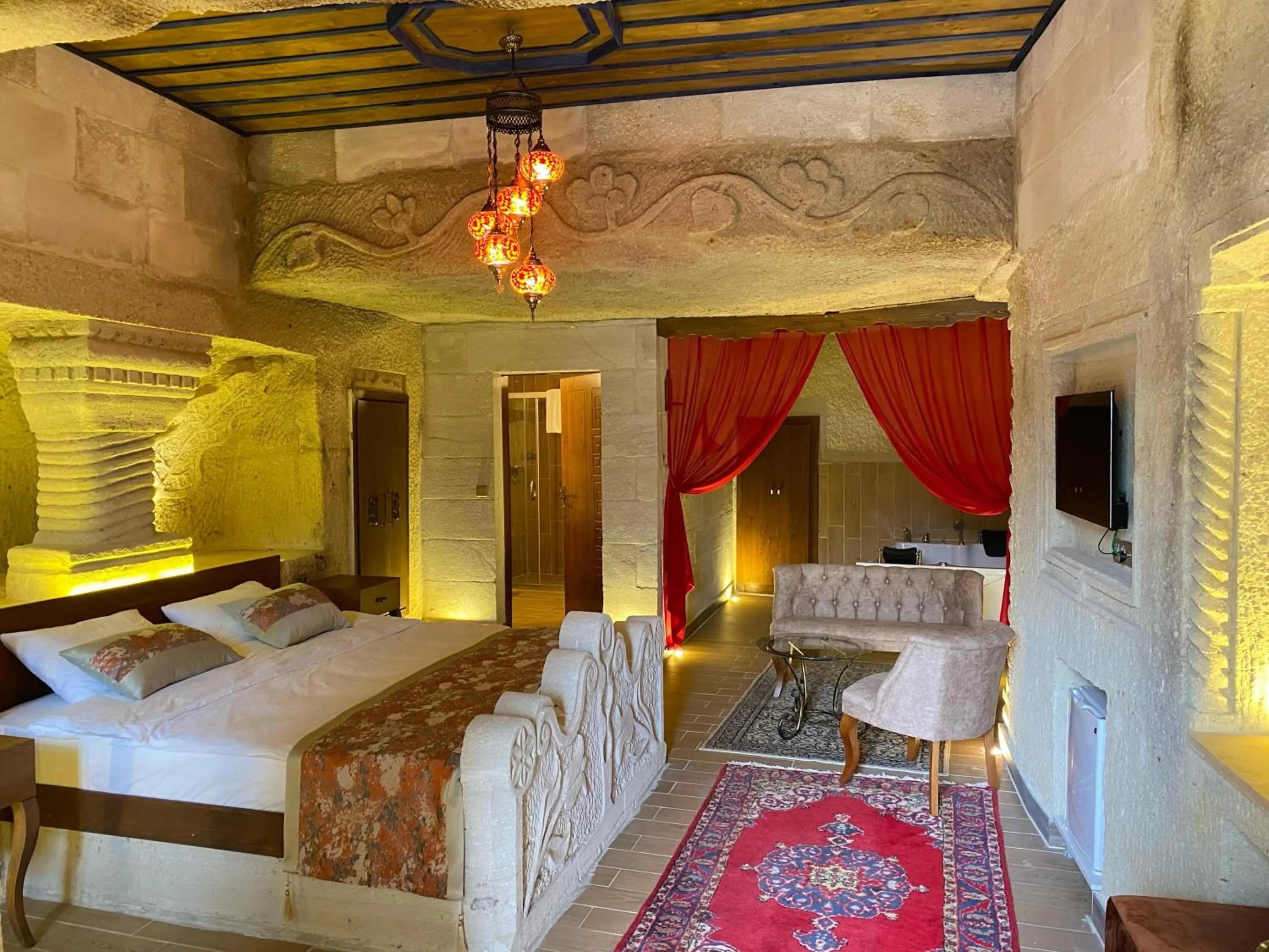 Bed in Mesken Cave Suites