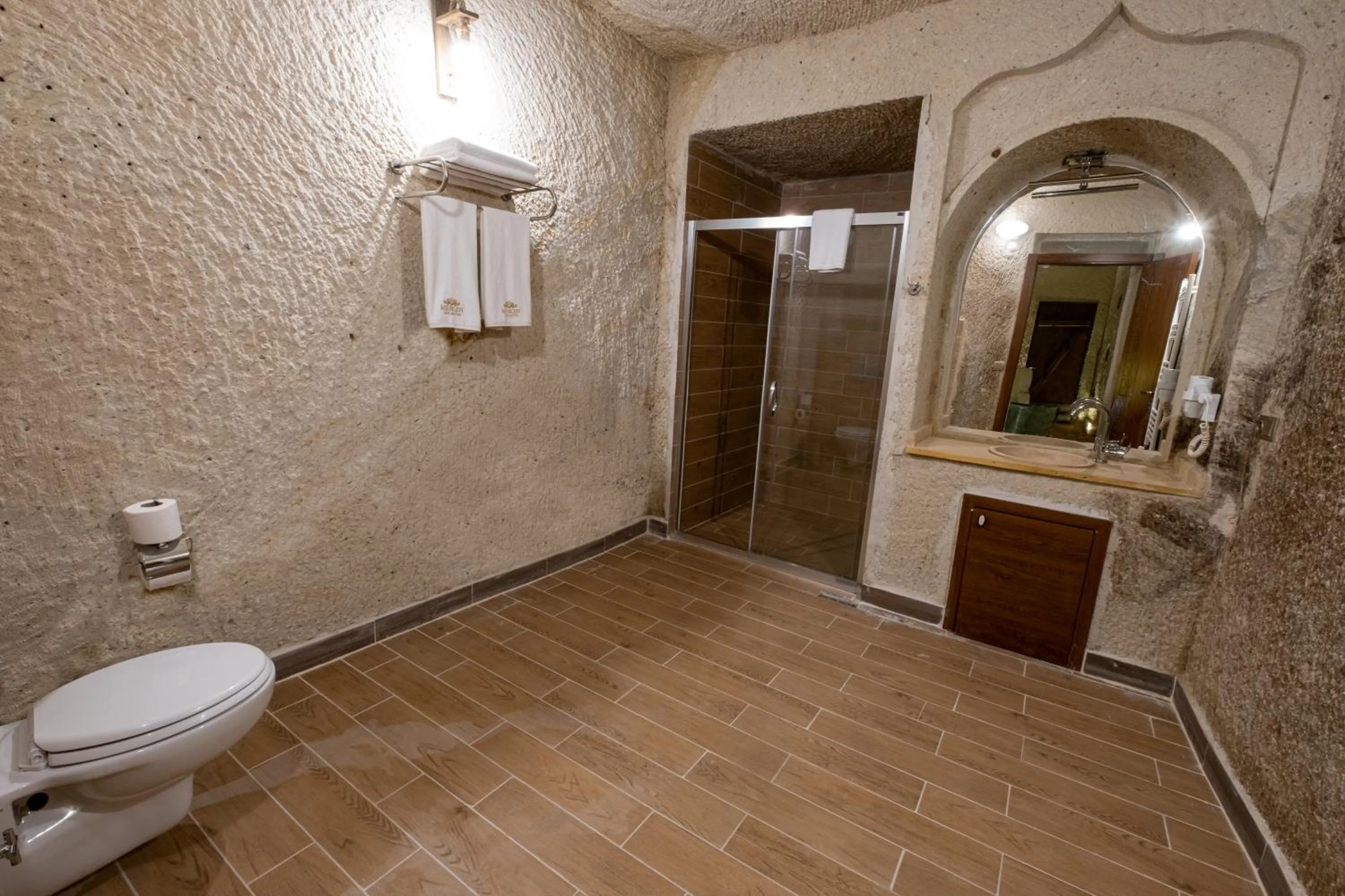 Shower in Mesken Cave Suites