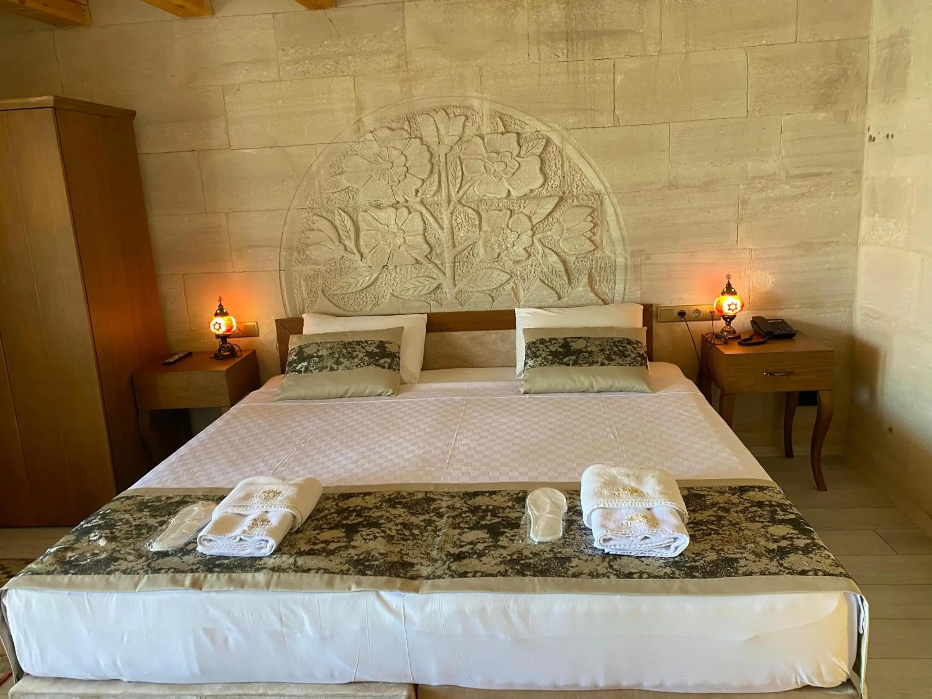 Double Room with Balcony in Mesken Cave Suites Double Room with Balcony in Mesken Cave Suites