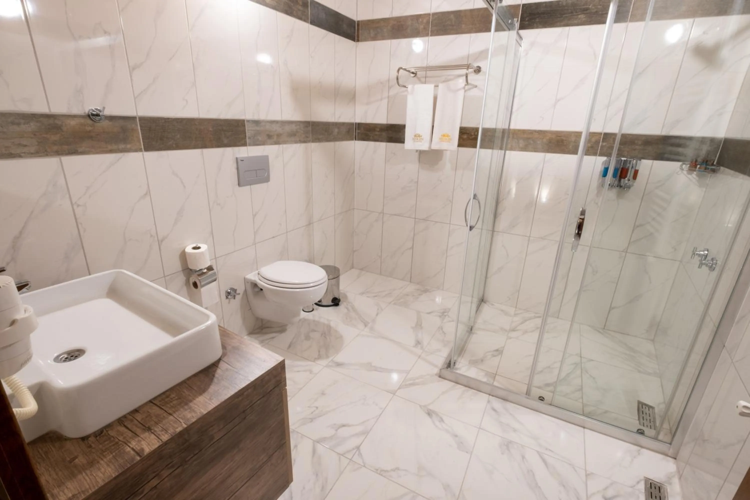 Shower in Mesken Cave Suites