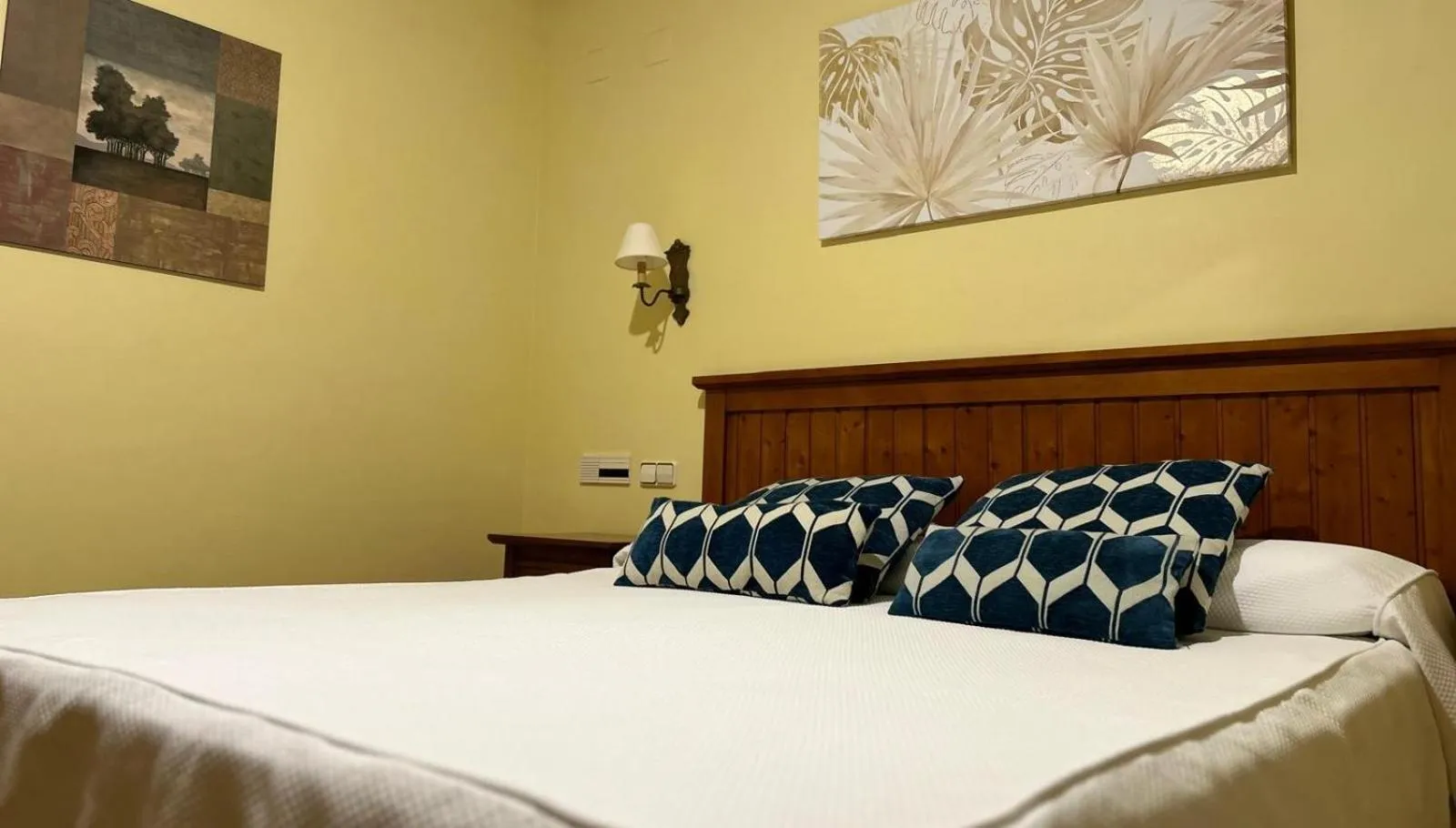 Bed in Hotel Casona de la Reyna