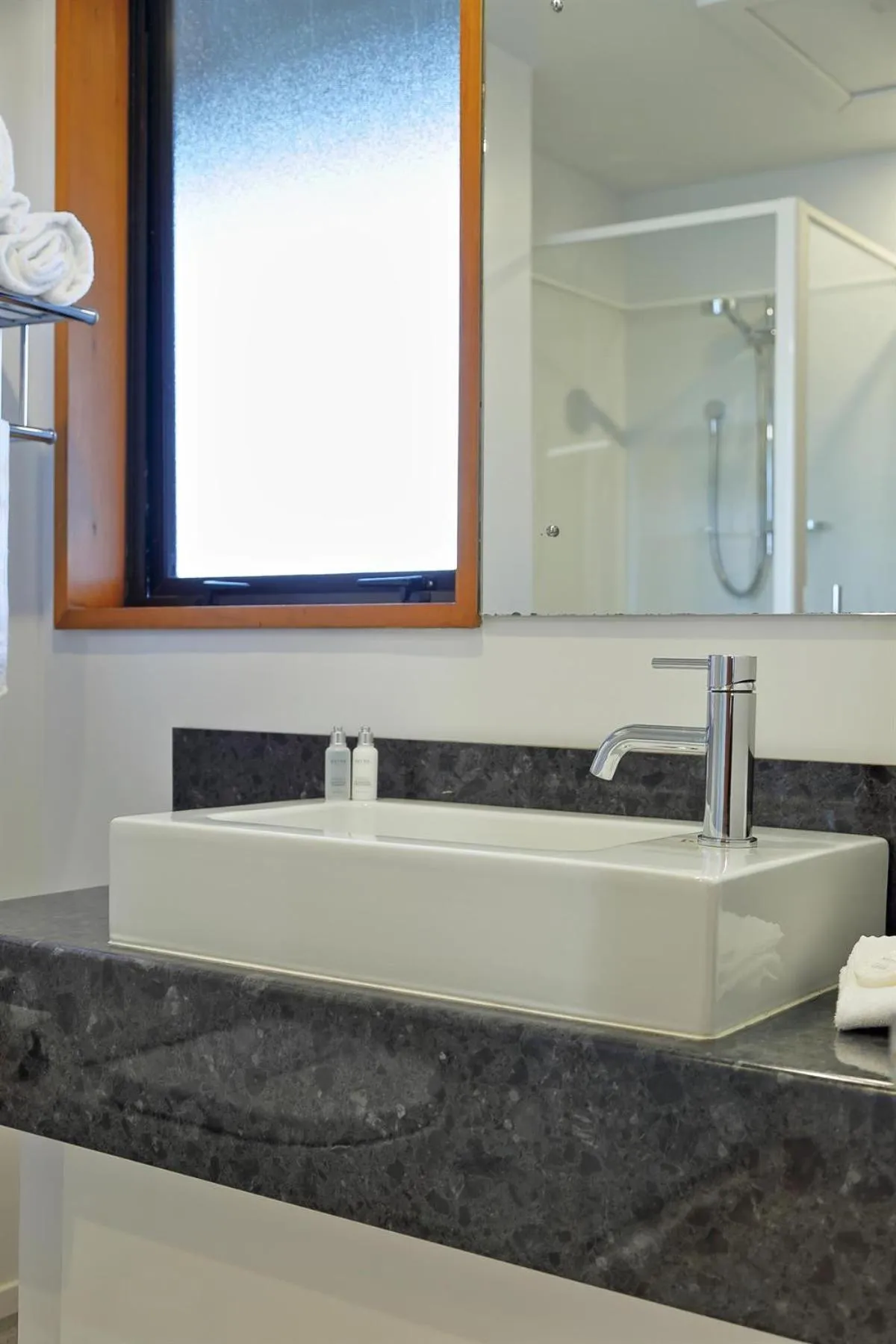 Bathroom in Rosebank Lodge