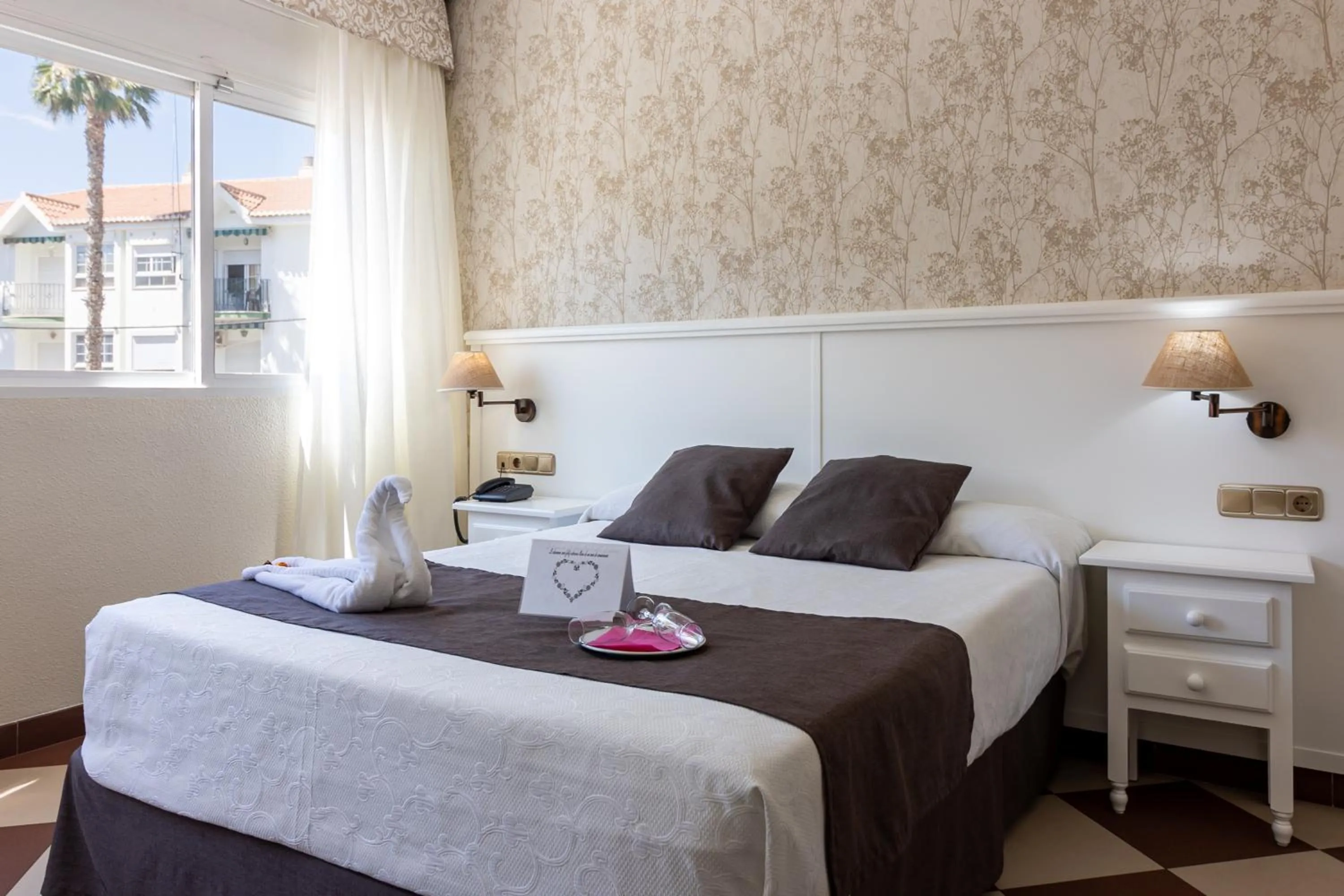 Photo of the whole room, Bed in Hotel Avenida Tropical by Bossh! Hotels