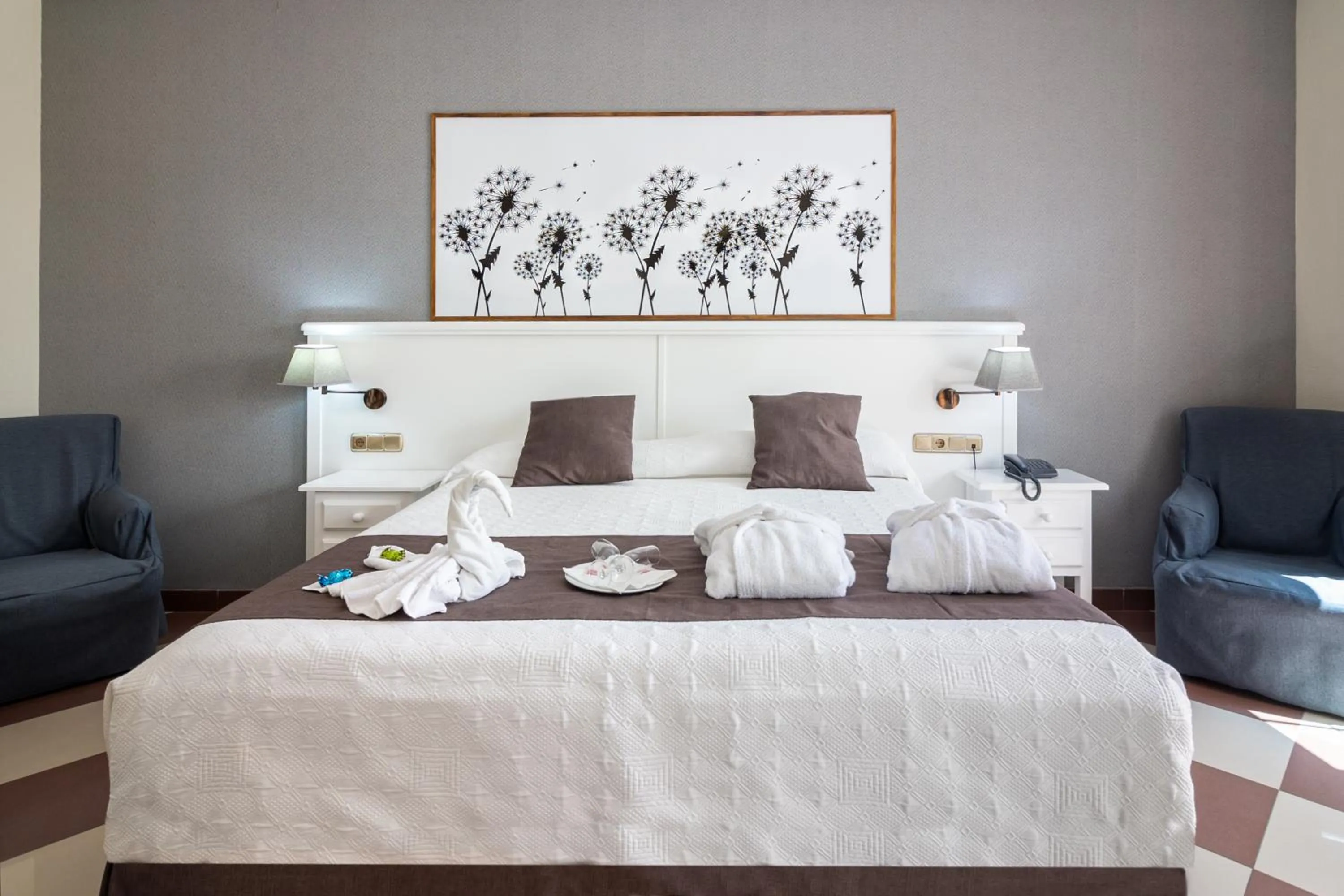 Photo of the whole room, Bed in Hotel Avenida Tropical by Bossh! Hotels