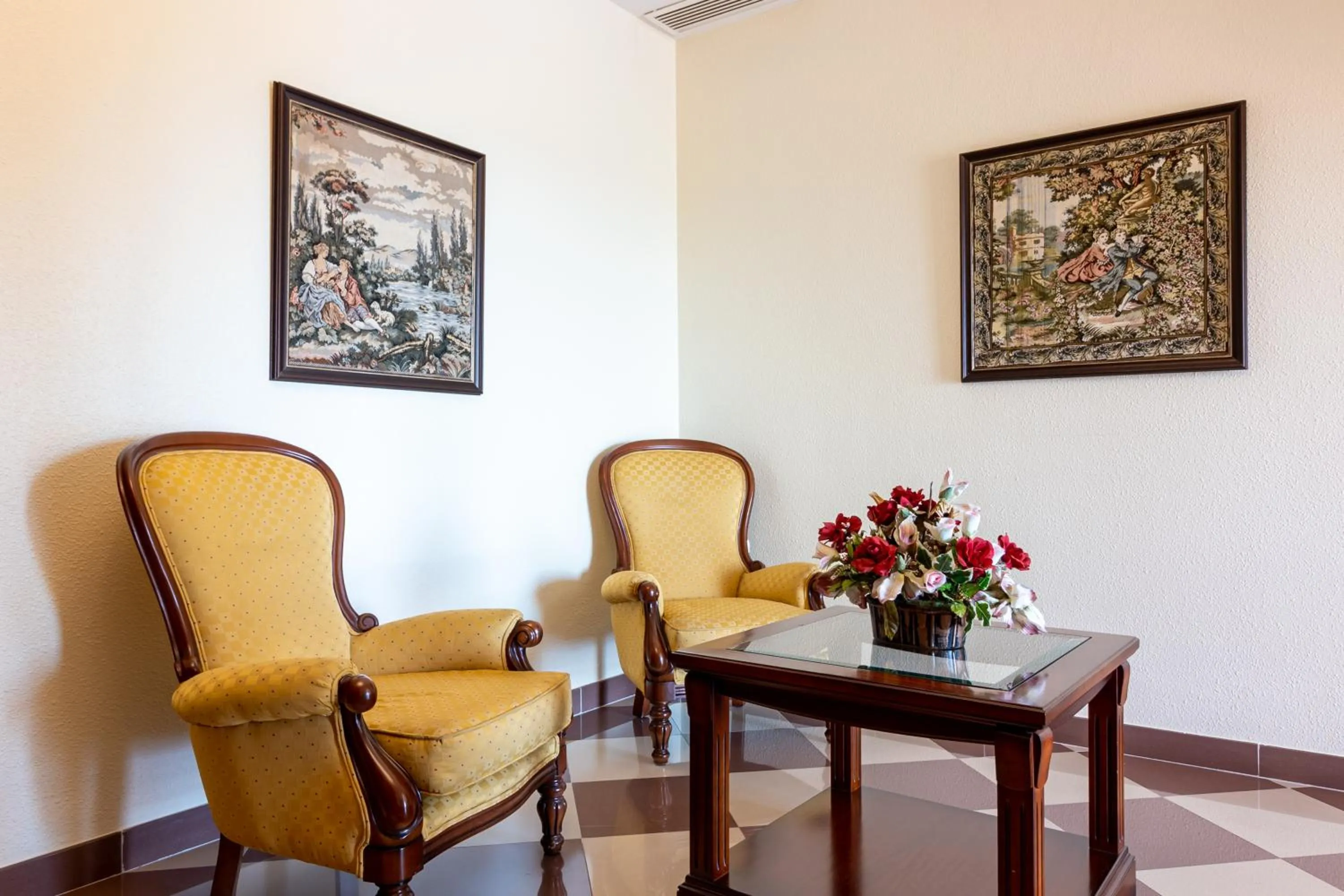 Living room in Hotel Avenida Tropical by Bossh! Hotels