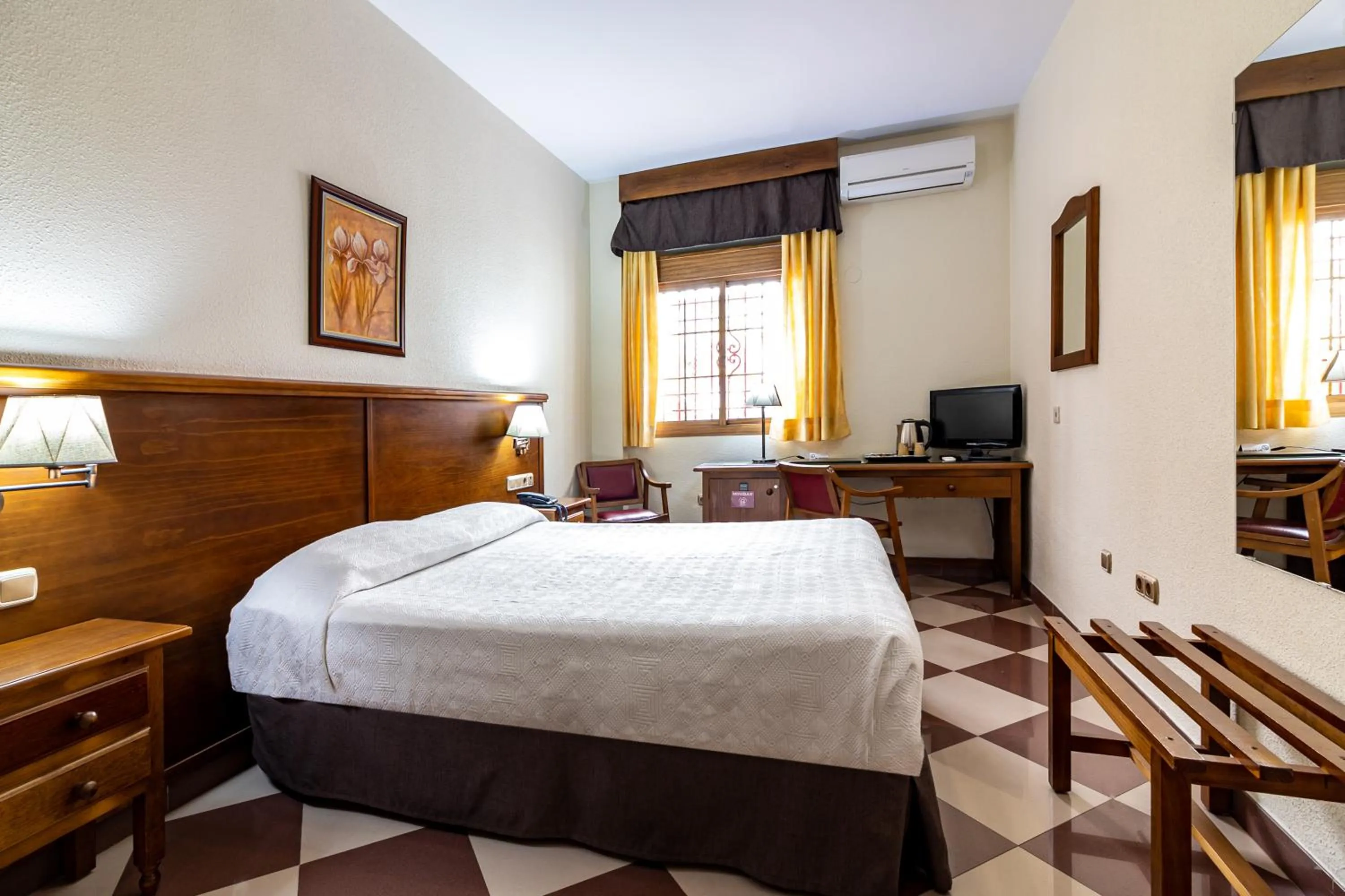 Photo of the whole room, Bed in Hotel Avenida Tropical by Bossh! Hotels