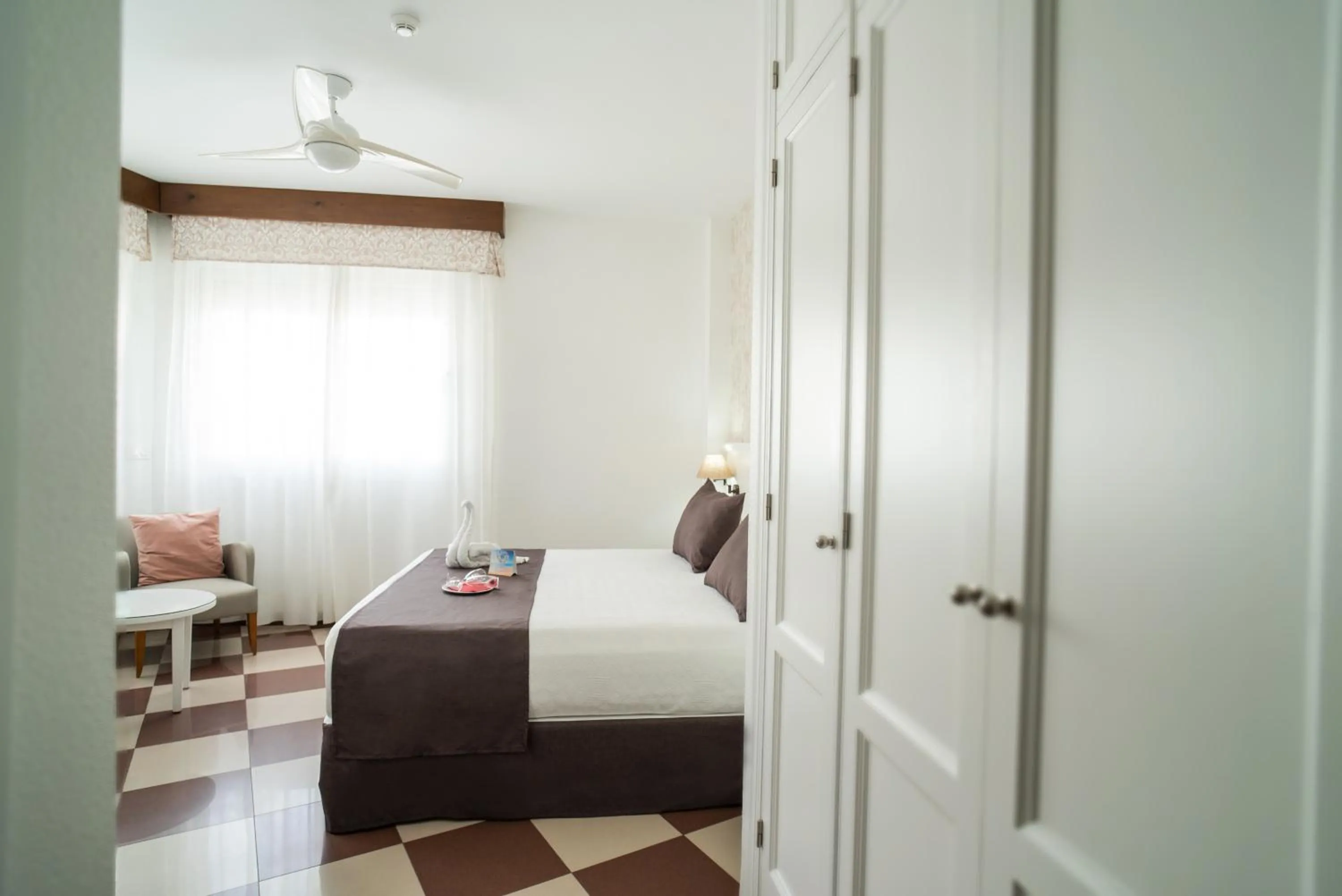 Bed in Hotel Avenida Tropical by Bossh! Hotels