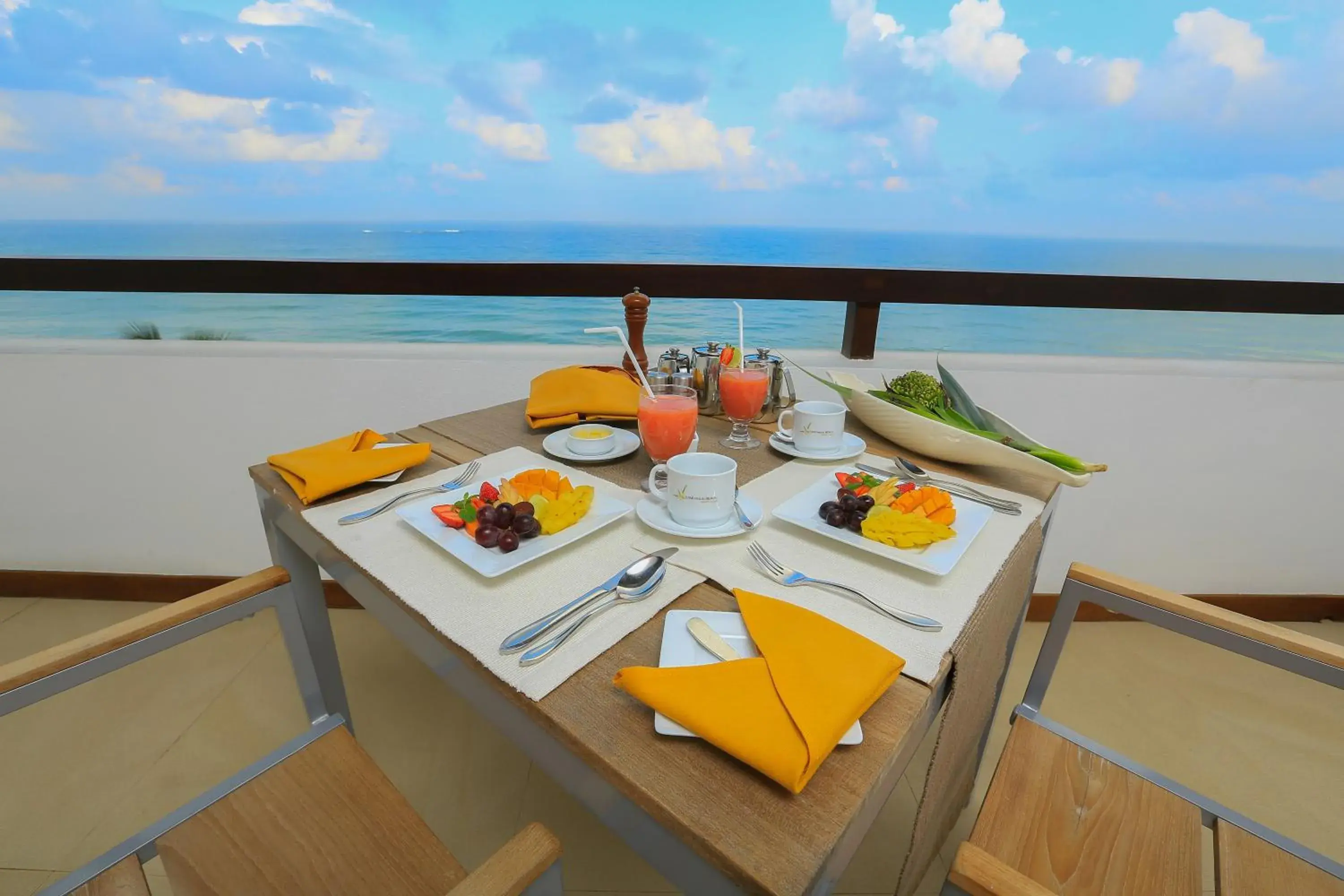Restaurant/places to eat in Pandanus Beach Resort & Spa Restaurant/places to eat in Pandanus Beach Resort & Spa